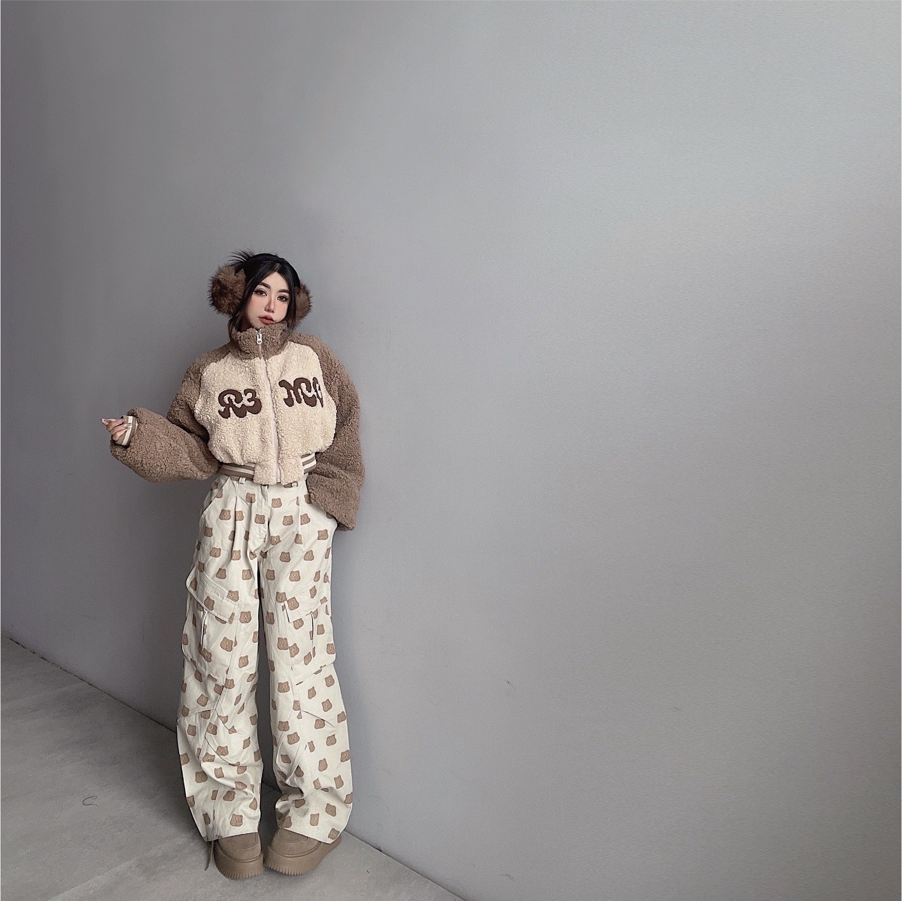 Mar【 3.6 PM21:00】𝙤𝙢𝙚𝙧-𝙢𝙖𝙙𝙚-訂製款-OMER滿版小熊工裝褲/售完不補