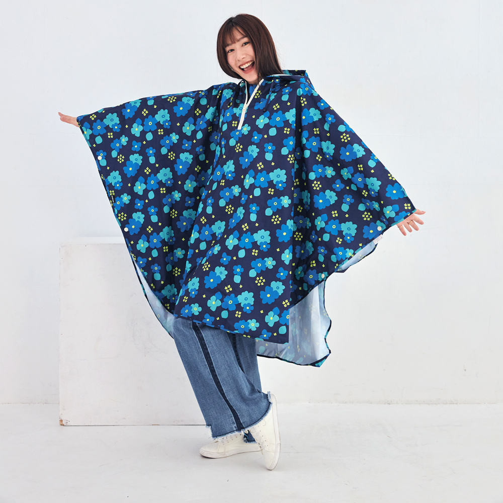 RAINSTORY披肩式斗蓬(沁藍花海)