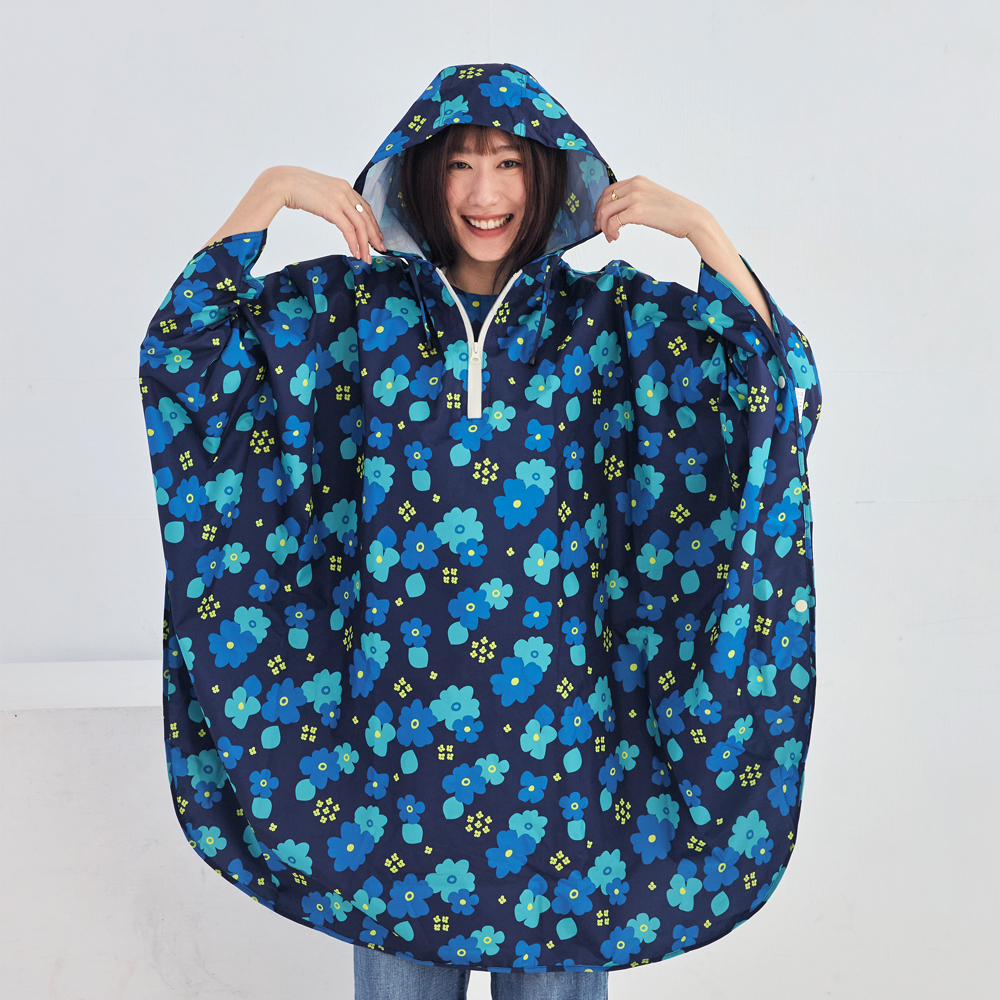 RAINSTORY披肩式斗蓬(沁藍花海)