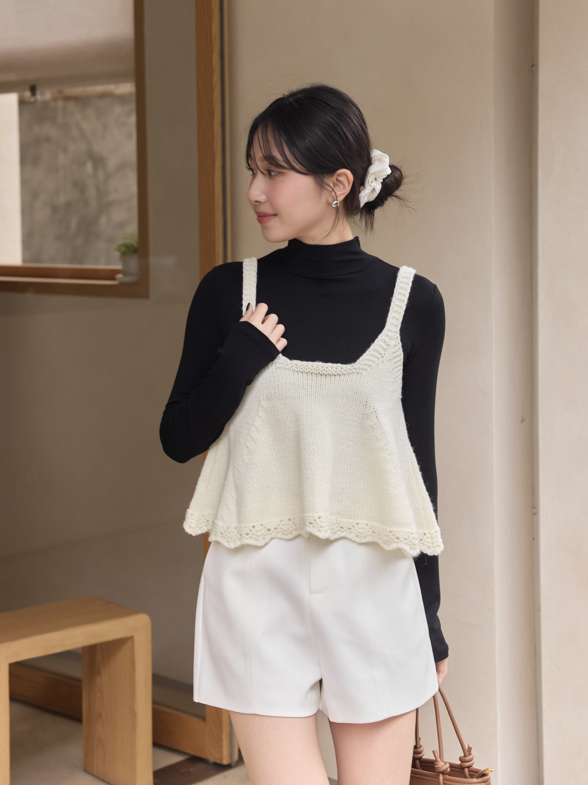 粗鉤織傘擺針織背心