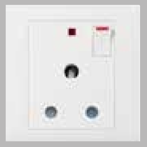 MK Essentials 意莎  15A 單位三腳圓頭有掣插座連LED指示燈