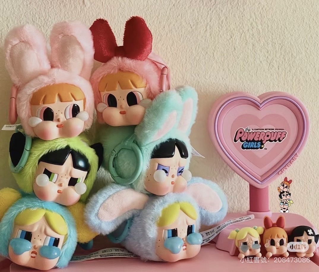 POP MART 泡泡瑪特X CRYBAY 飛天小女警糖膠臉毛絨公仔盲盒搪膠臉