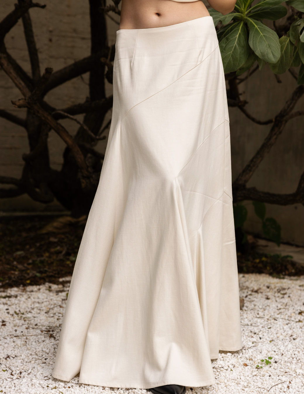 氣質斜角造型傘襬長裙（6尺寸）