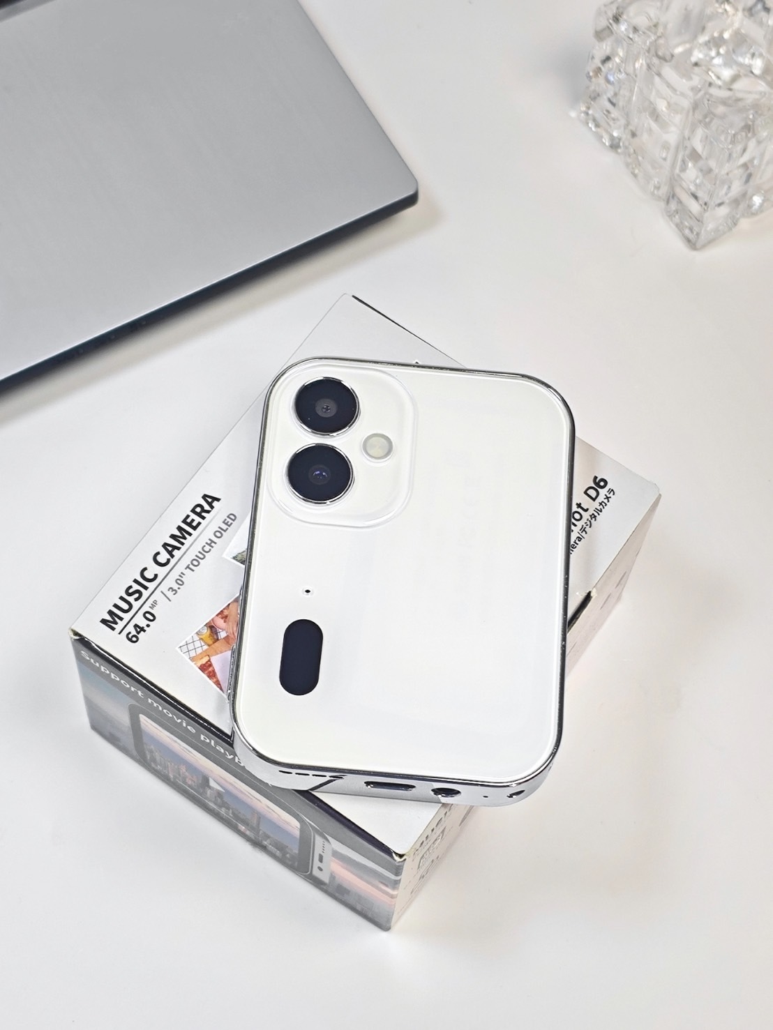 D61 OLED觸屏螢幕三鏡頭 CCD