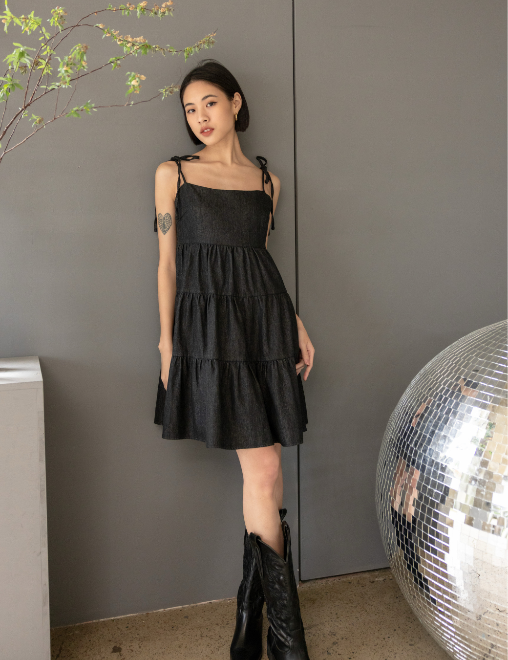 丹寧綁帶蛋糕裙襬短洋（3尺寸）