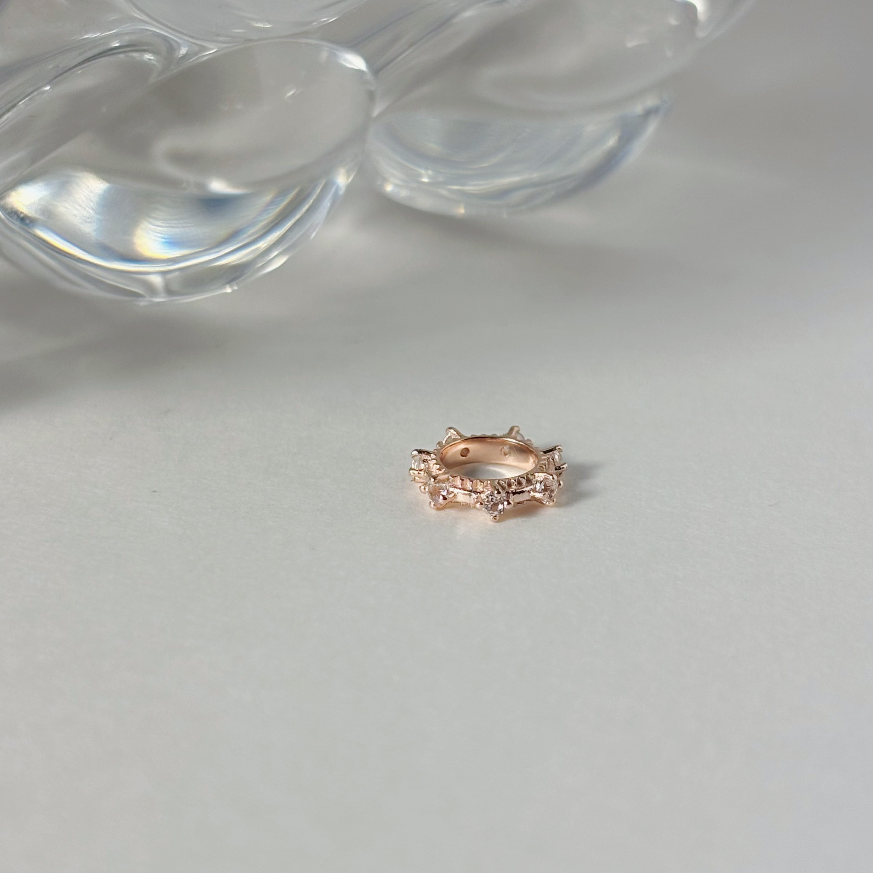 整圈滾邊小四爪白托帕石圈圈串飾