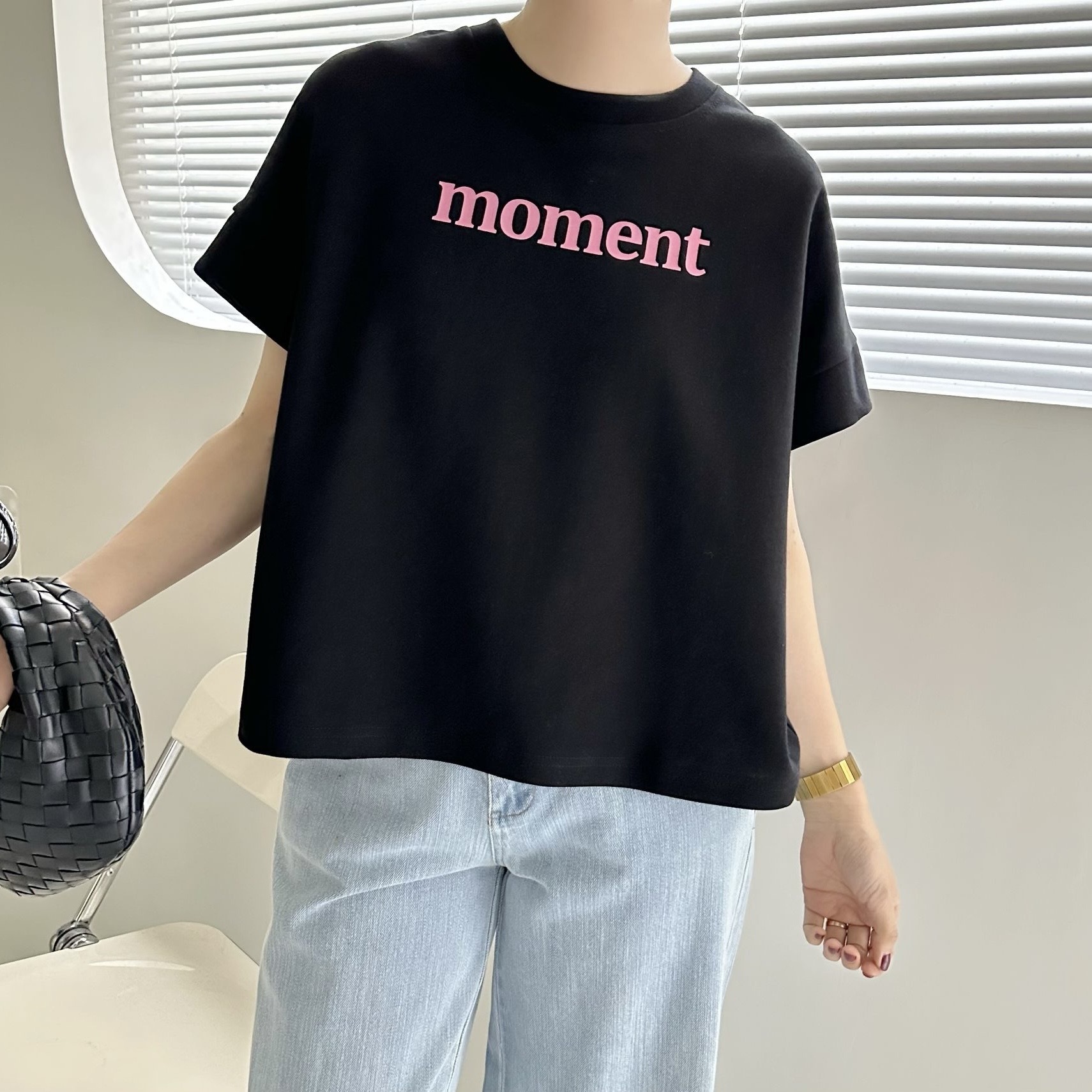 【BONNIE】印英文字短TOP