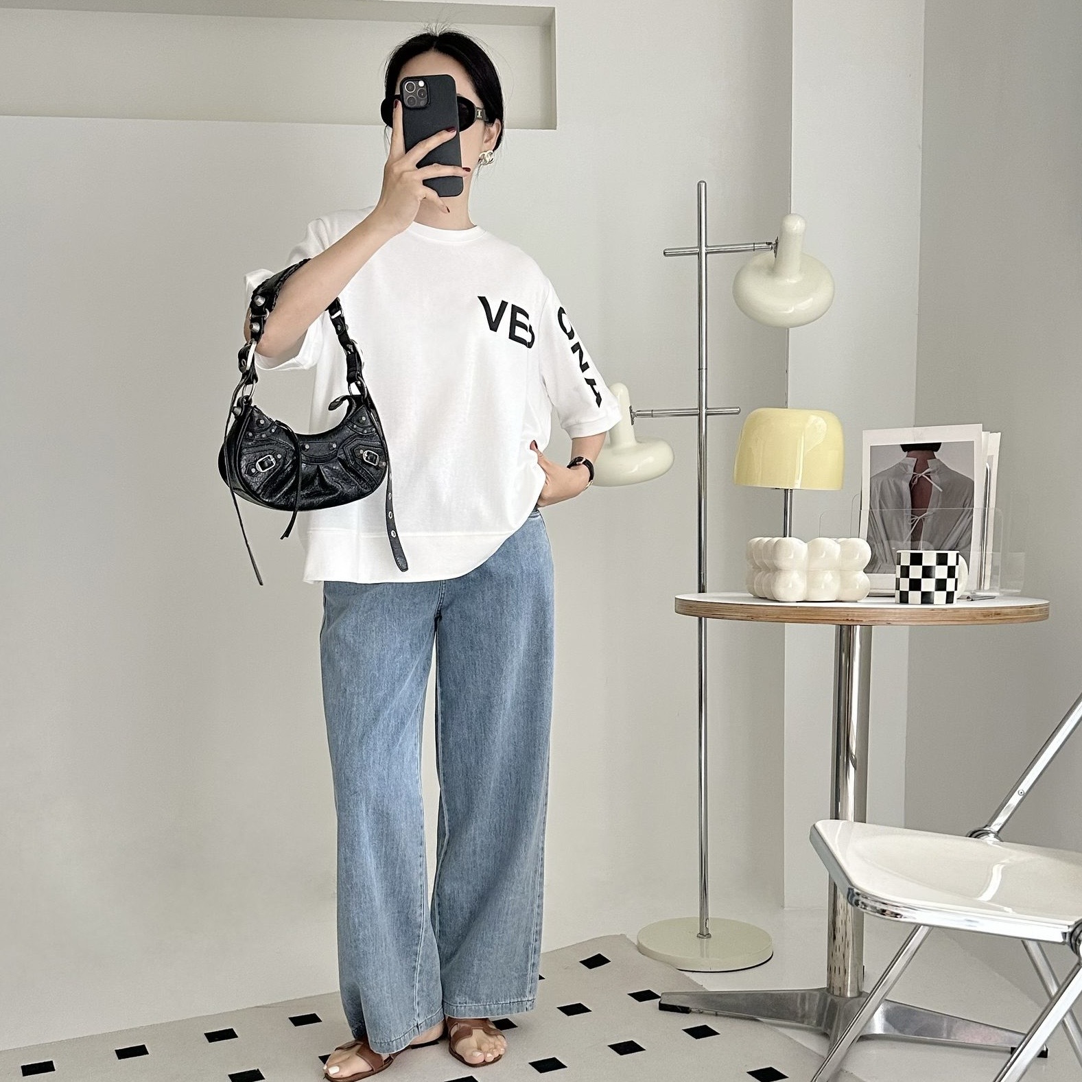 【BONNIE】手袖印英文字TOP