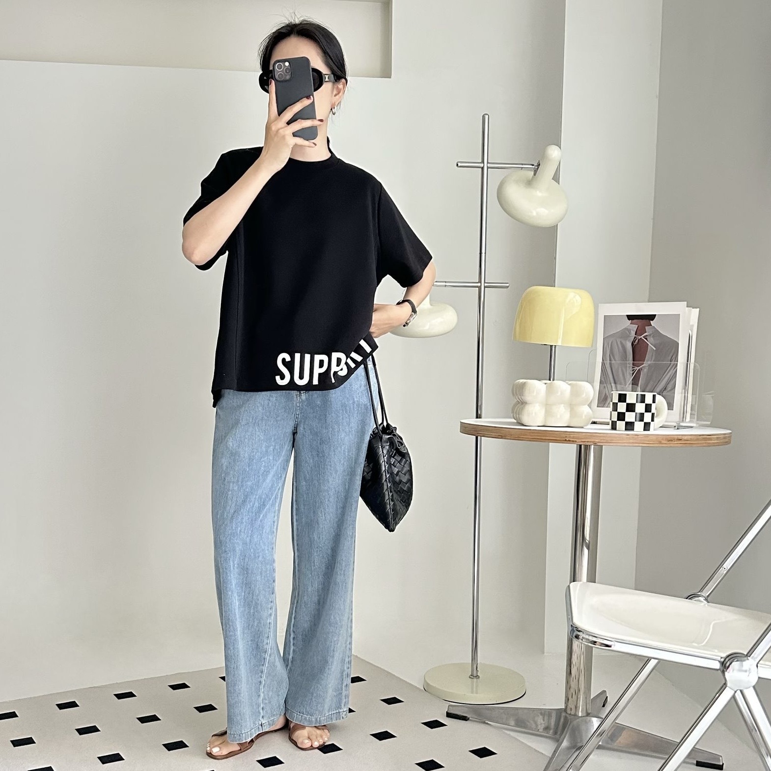 【BONNIE】印英文字腳開叉TOP