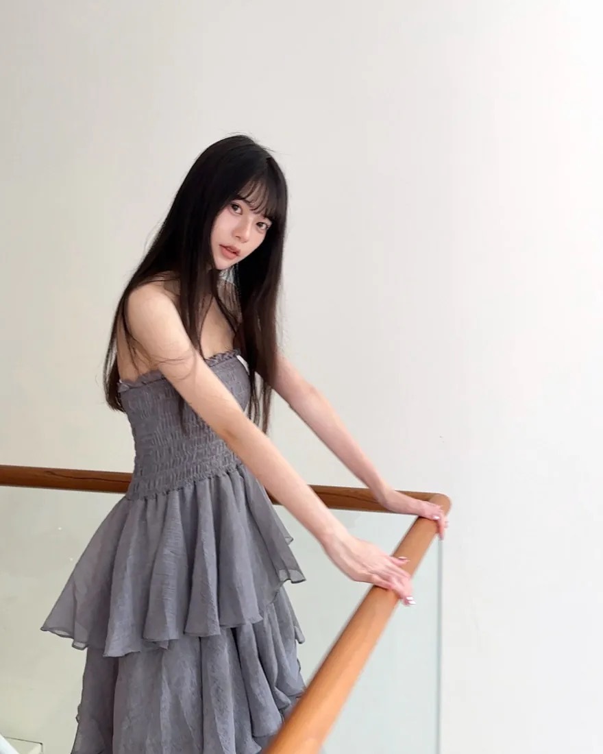 LINA LINA優美出眾純色蛋糕裙擺平口洋裝-貴氣灰
