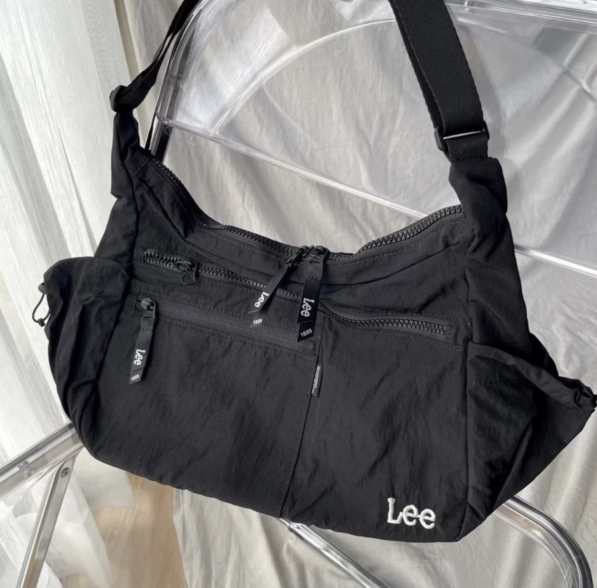 LEE斜背包