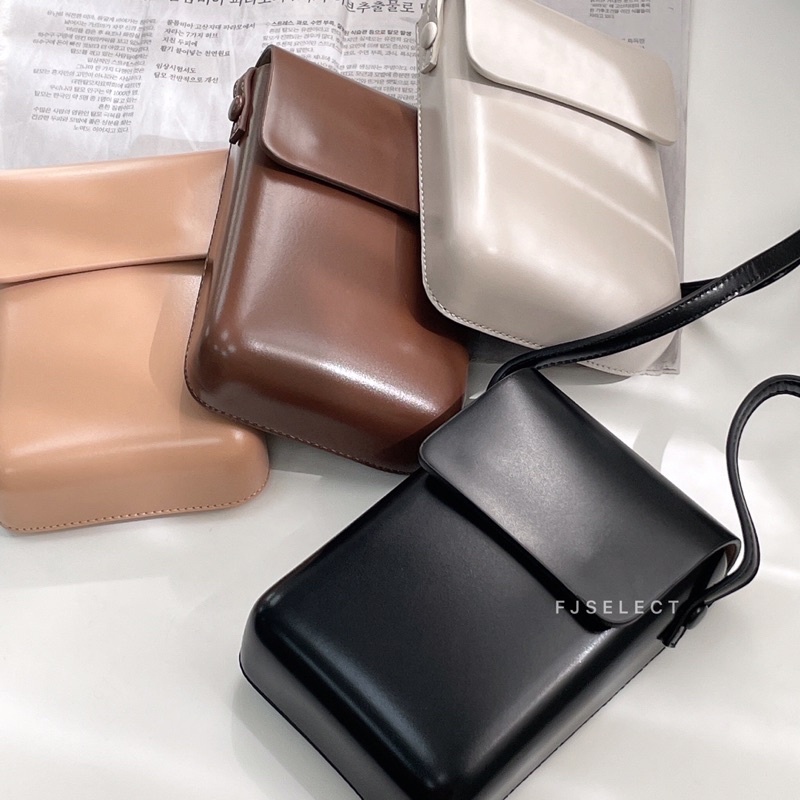 （現貨）韓國復古  皮革硬殼磁吸式 單肩包 側背包 小包 BAG26