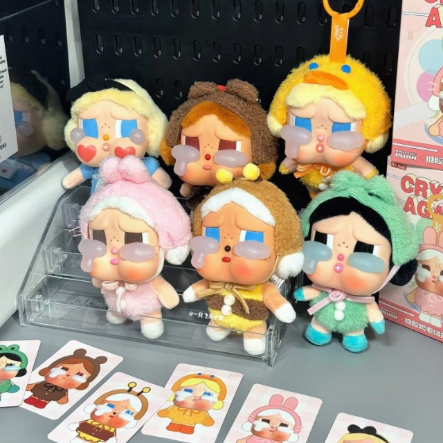 POP MART 泡泡瑪特 CRYBABY 哭娃 眼淚工廠 搪膠臉 毛絨 掛件 盲盒