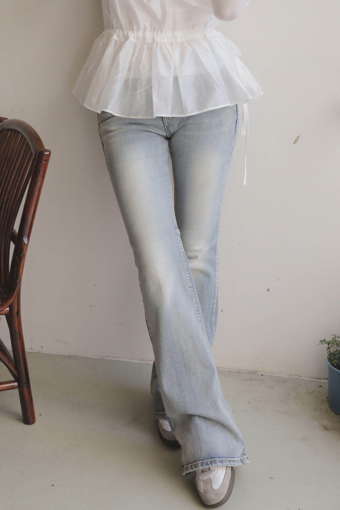 Low Brush Bootcut Denim Pants #靴型褲