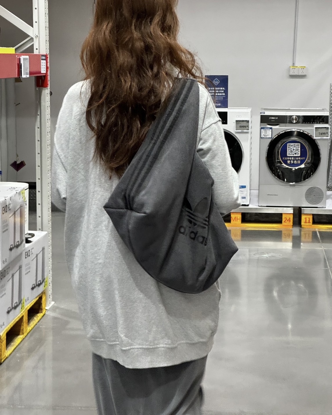 <買就送零錢包♥>Adidas Originals logo 大容量 雲朵包 手提包 小錢包 牛仔黑 牛仔藍