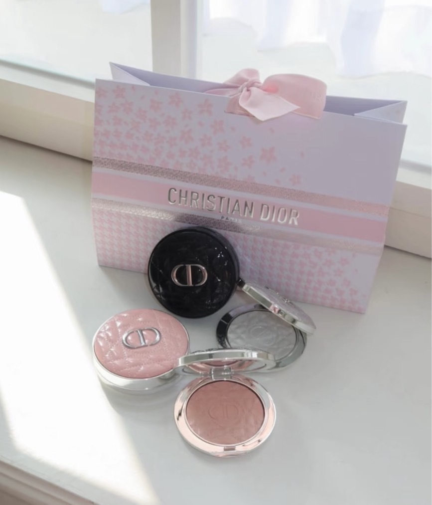 預購 DIOR 迪奧 超完美持久亮彩餅