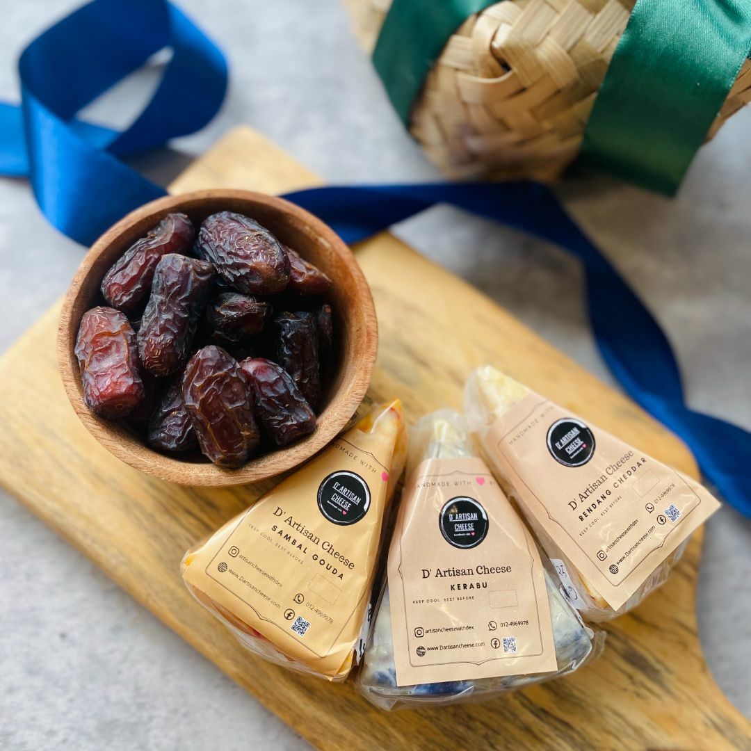 ramadan hamper, hari raya gift, local special gift, gourmet cheese set