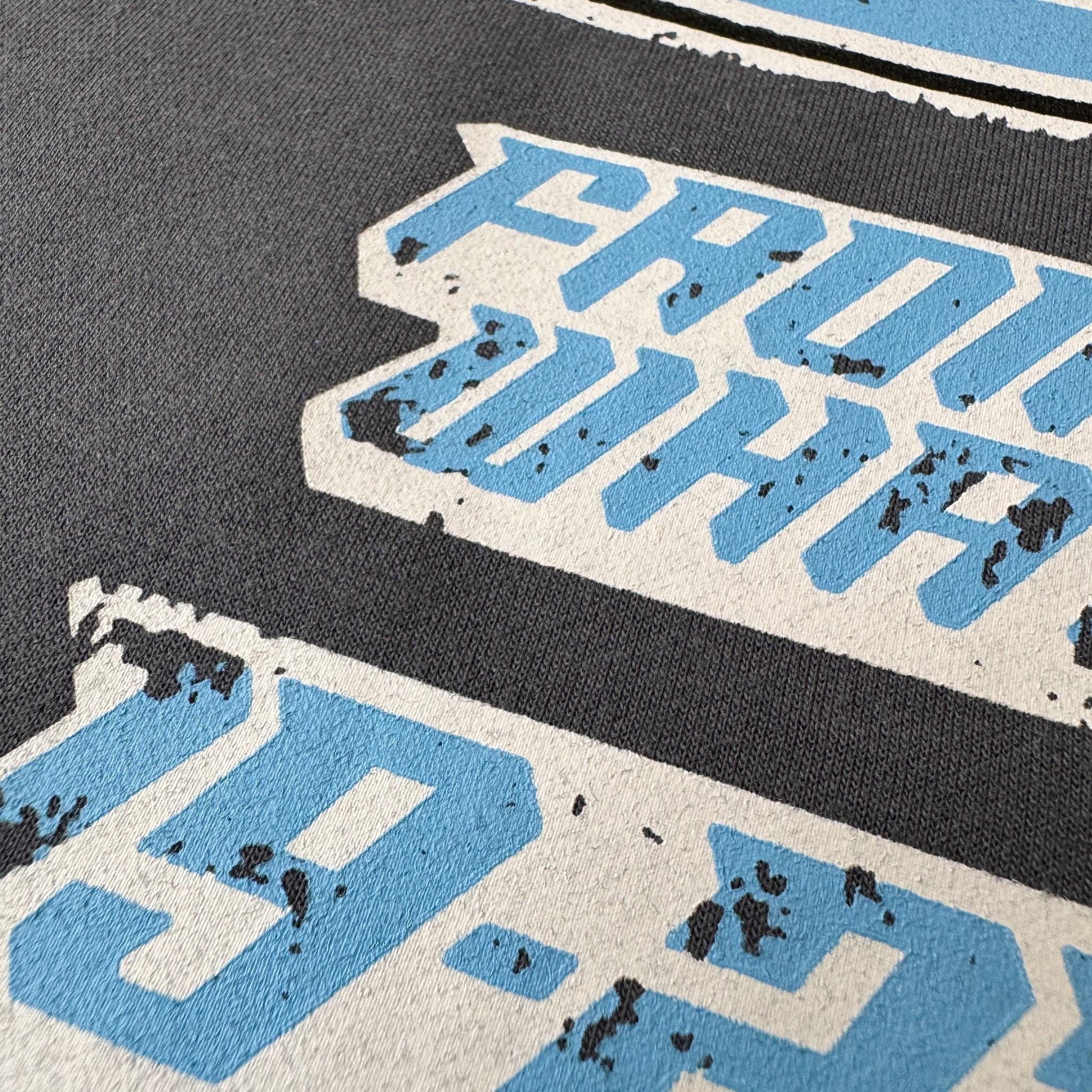 韓國短袖 Fromwhat 賽車風斑駁感印花短T 80856