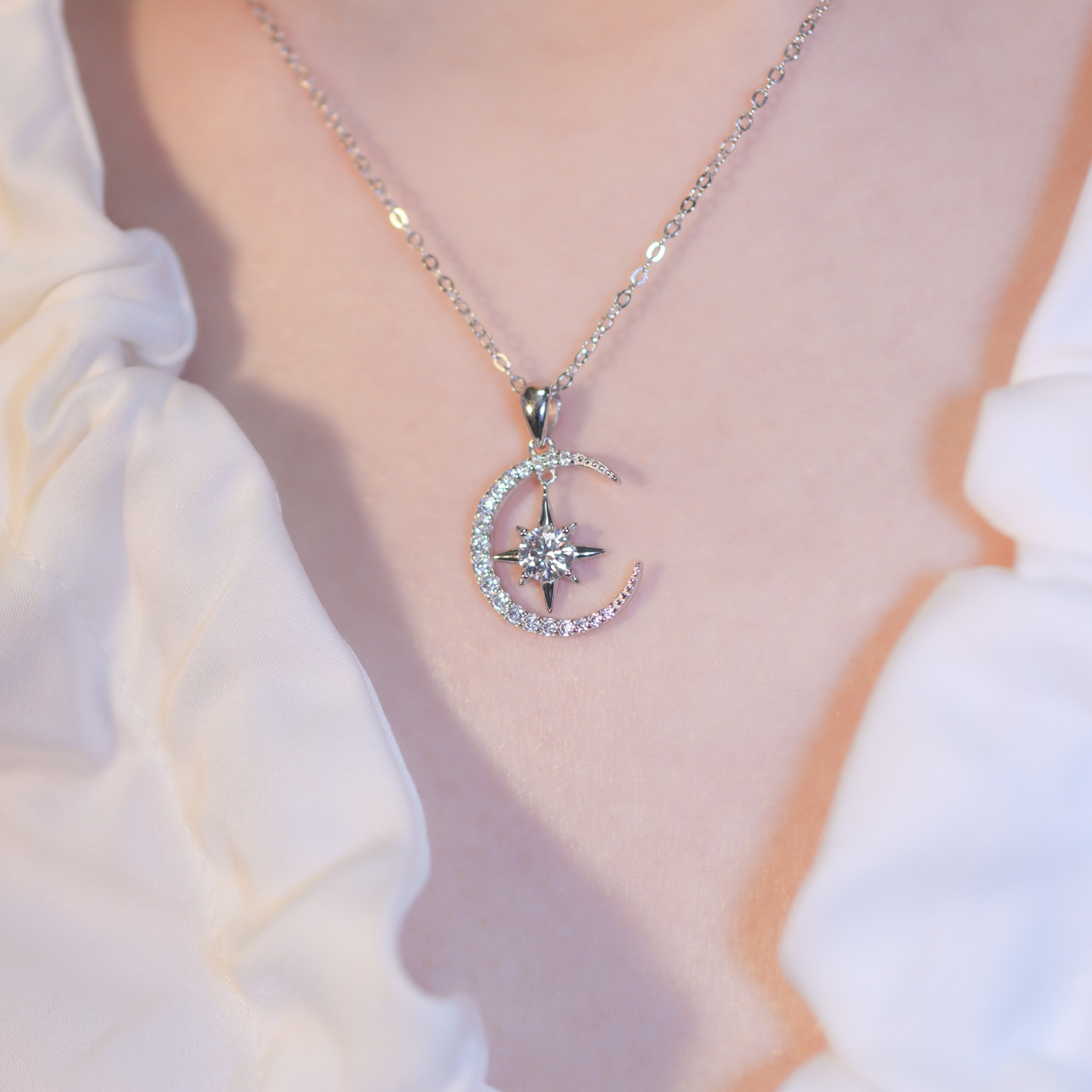 | 925純銀・厚鍍白金・莫桑石 | 唯一的陪伴項鍊2.0 | NE1324 |