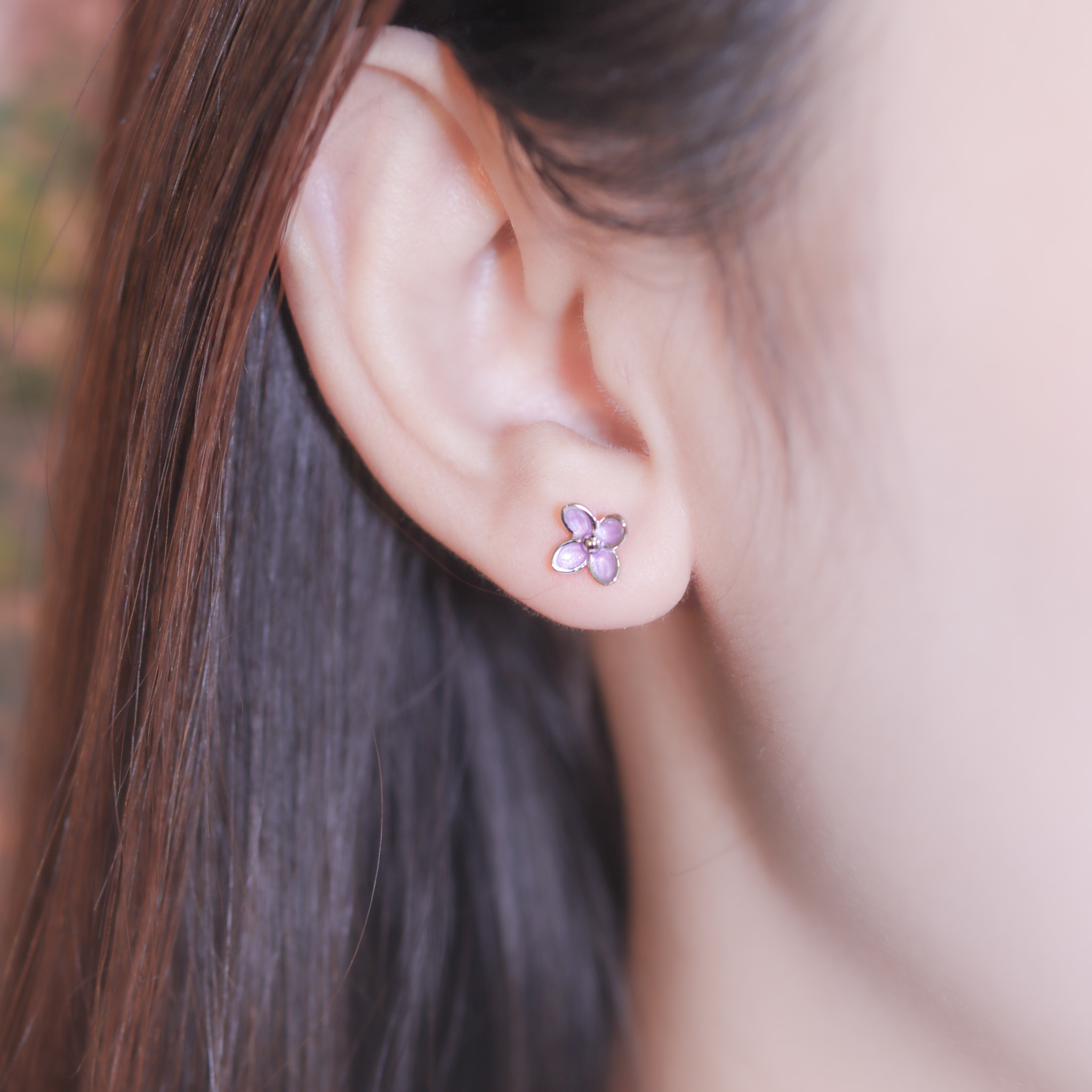 | 925純銀・厚鍍白金 | 小紫羅蘭耳環 | EA0945 |
