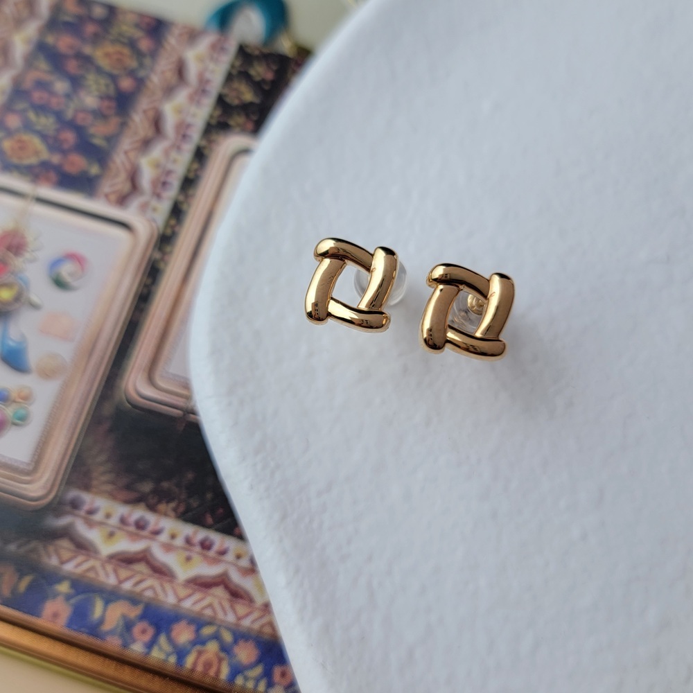 【me.luxe】K18幾何耳環8mm