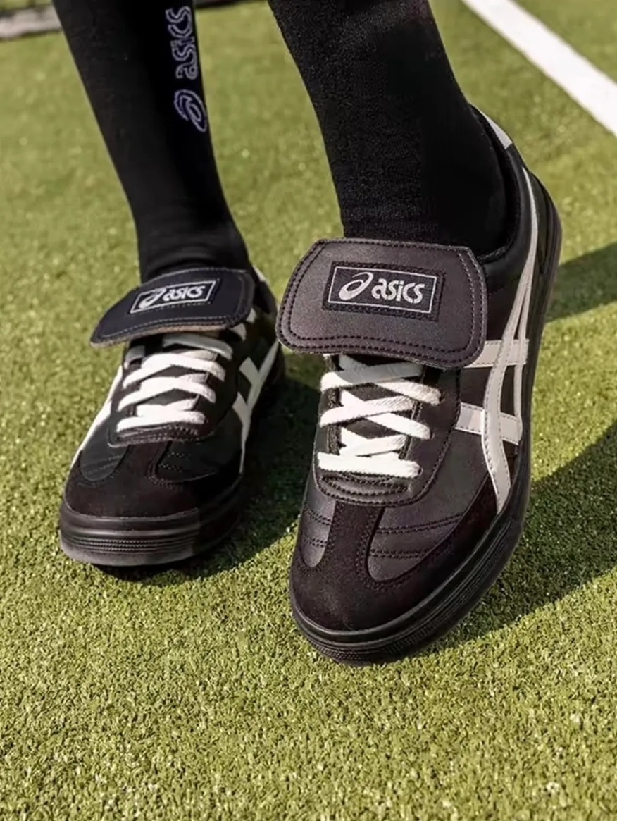 ASICS アシックス AARON 2.0 black UNISEX Asics Aaron 2.0 Black White | Loftygoods