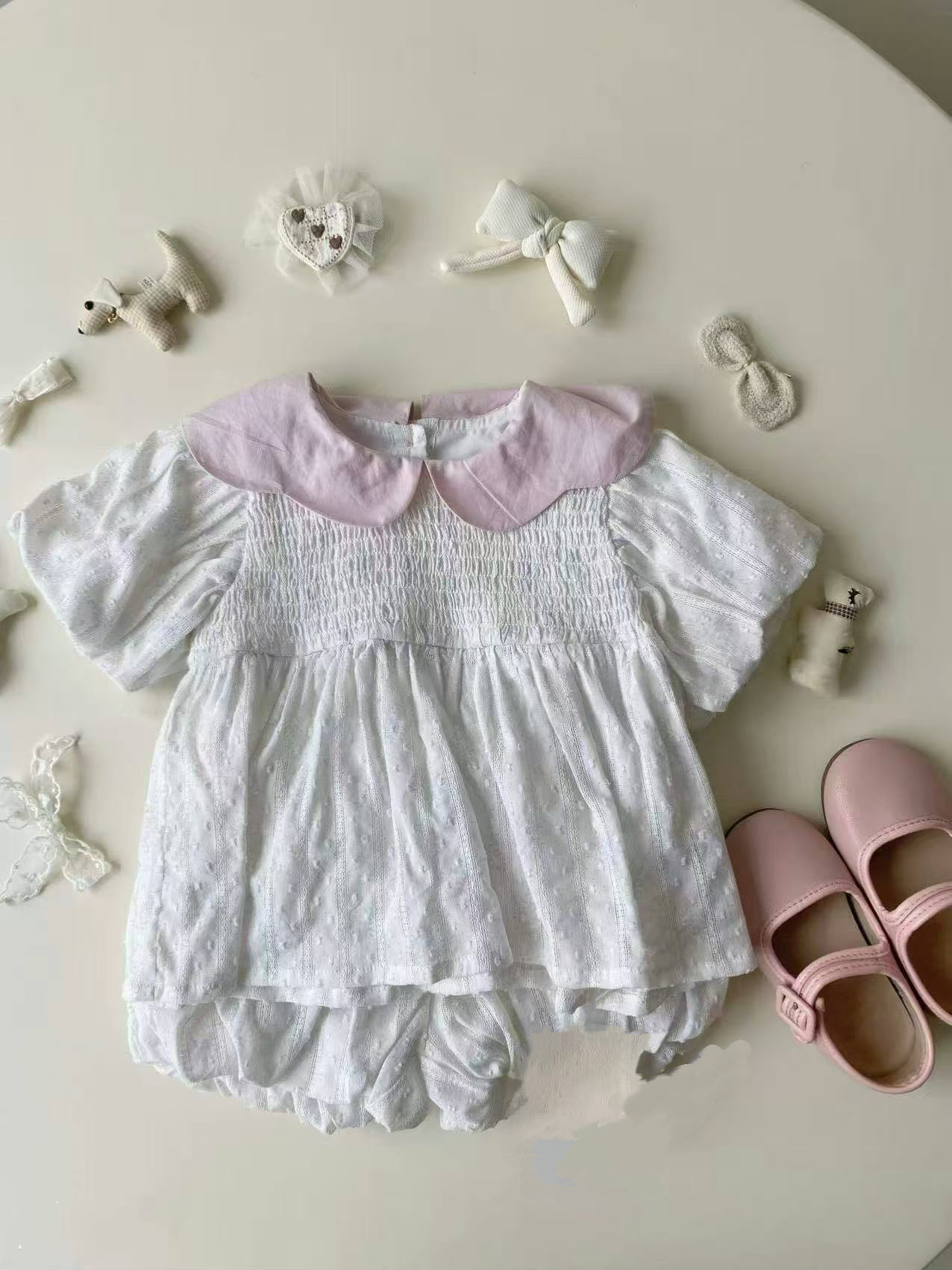 BYB03SE13WE  米白色公主領碎花上衣連泡泡褲套裝