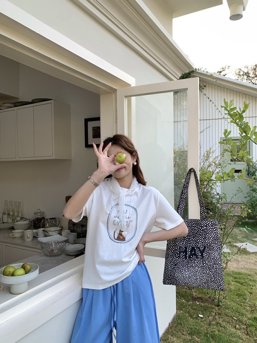 春 法式蕾絲貓咪印花上衣-深藍現貨