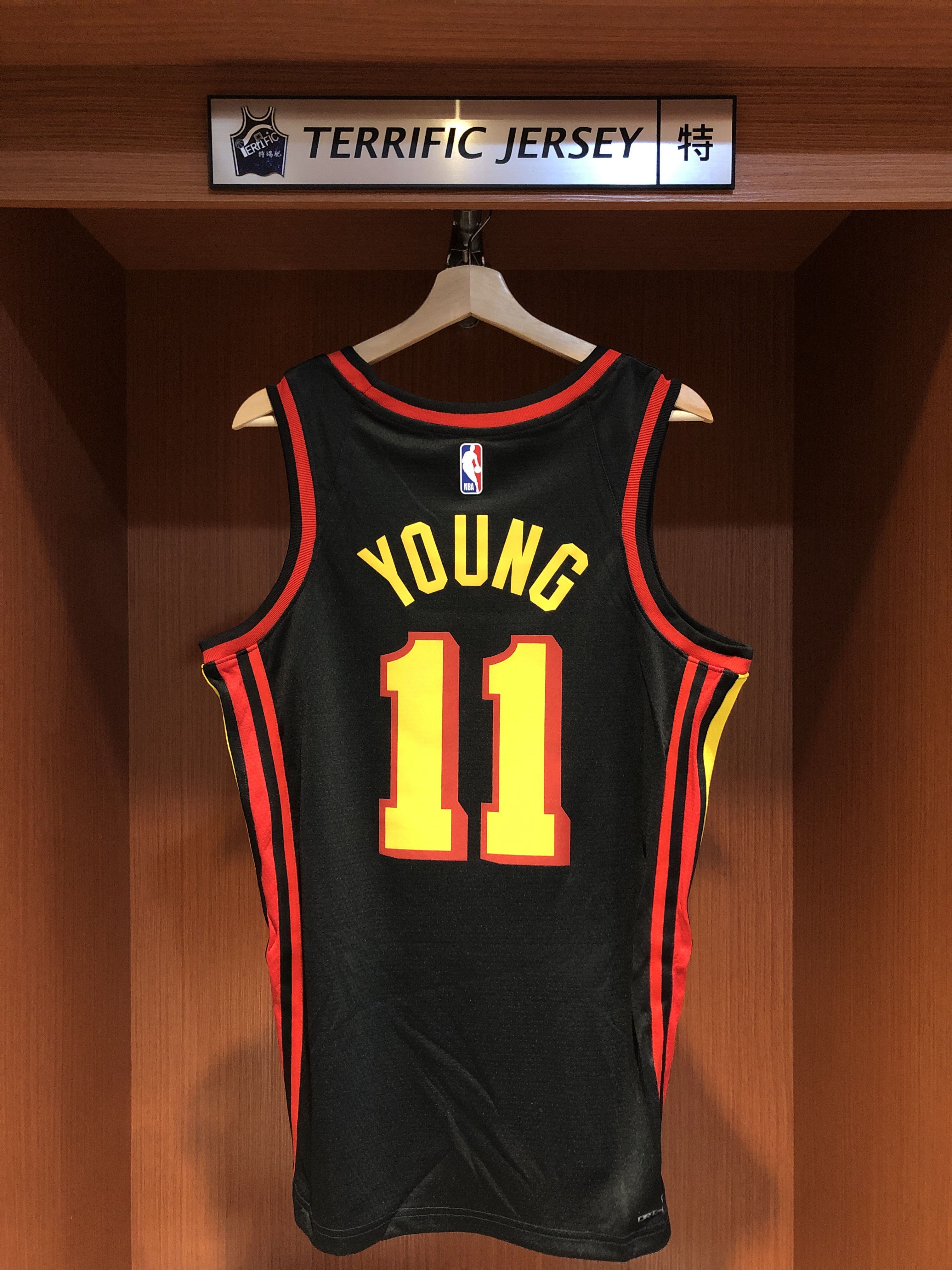 NBA球衣 Trae Young 亞特蘭大老鷹黑 Statement Jordan Swingman 球迷版 熱轉印 全新