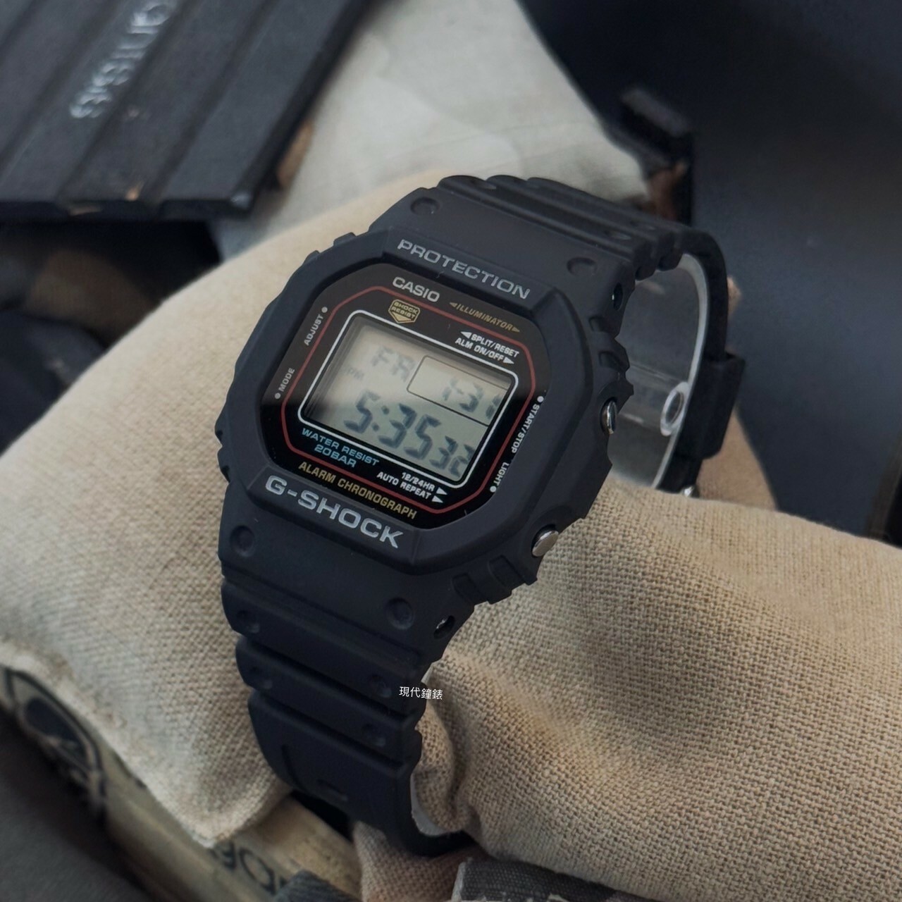 【G-SHOCK】經典復刻5600原創配色 數位電子錶DW-5600RL-1 42.8mm 現代鐘錶