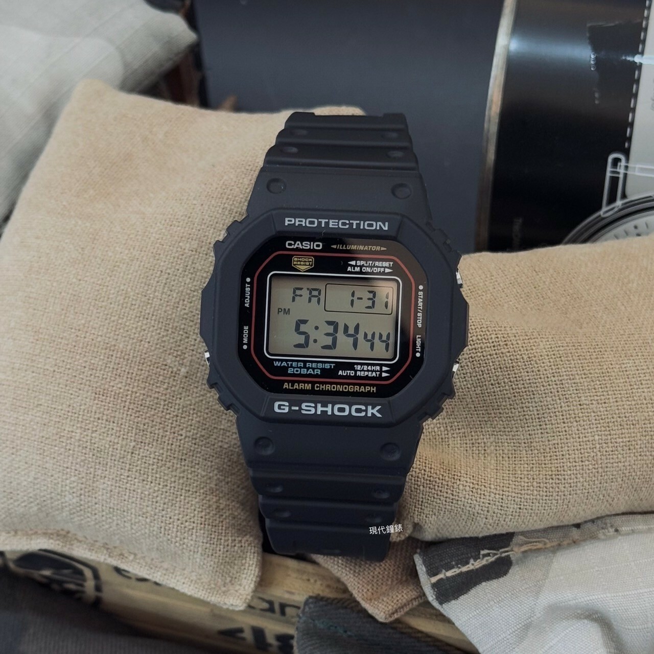 【G-SHOCK】經典復刻5600原創配色 數位電子錶DW-5600RL-1 42.8mm 現代鐘錶