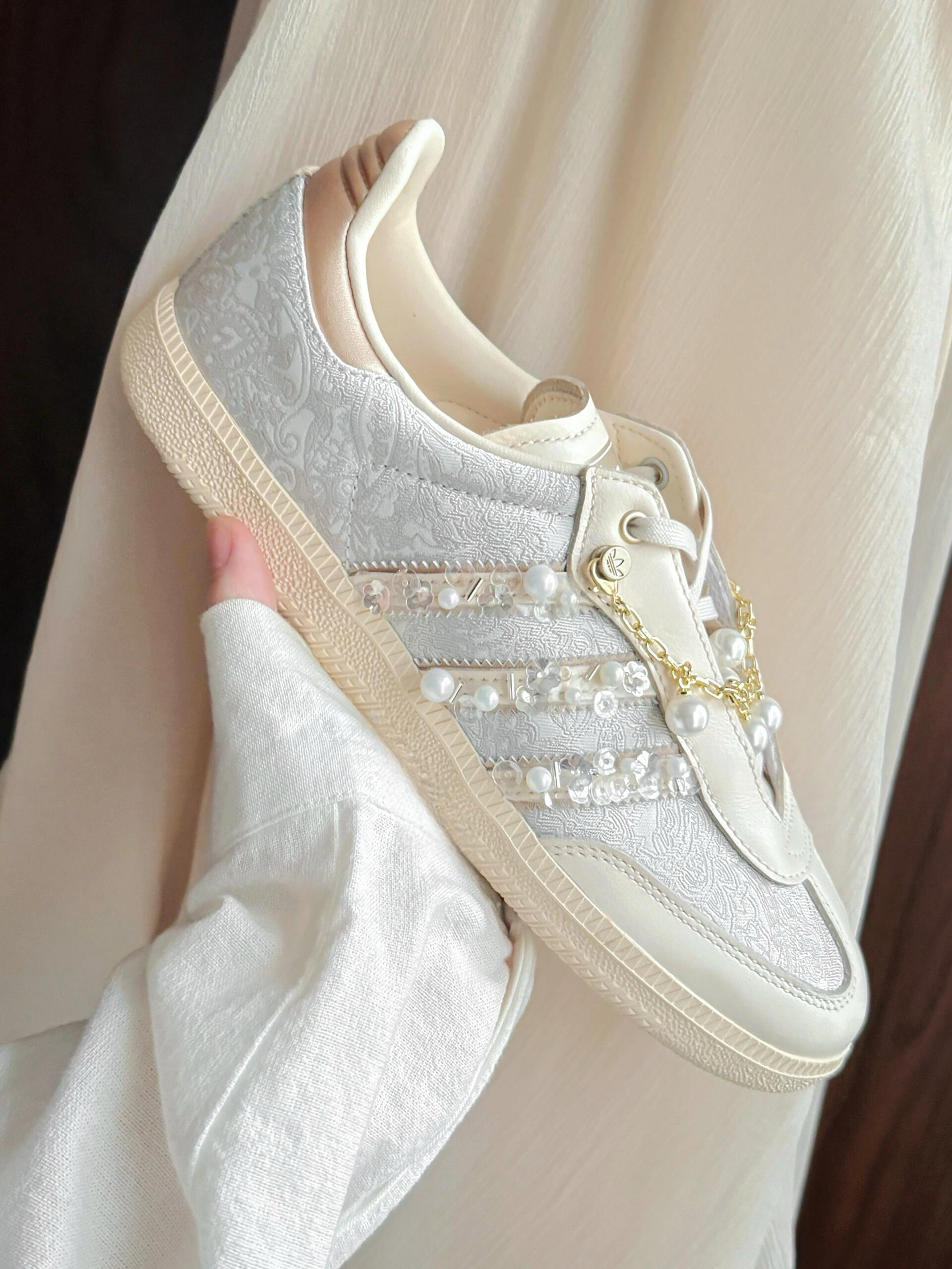 Adidas Originals Samba OG 珍珠香檳 米杏色 淺灰色 香檳金 絲綢 珍珠 金鍊 復古 德訓鞋 T頭鞋 JQ2616/預購