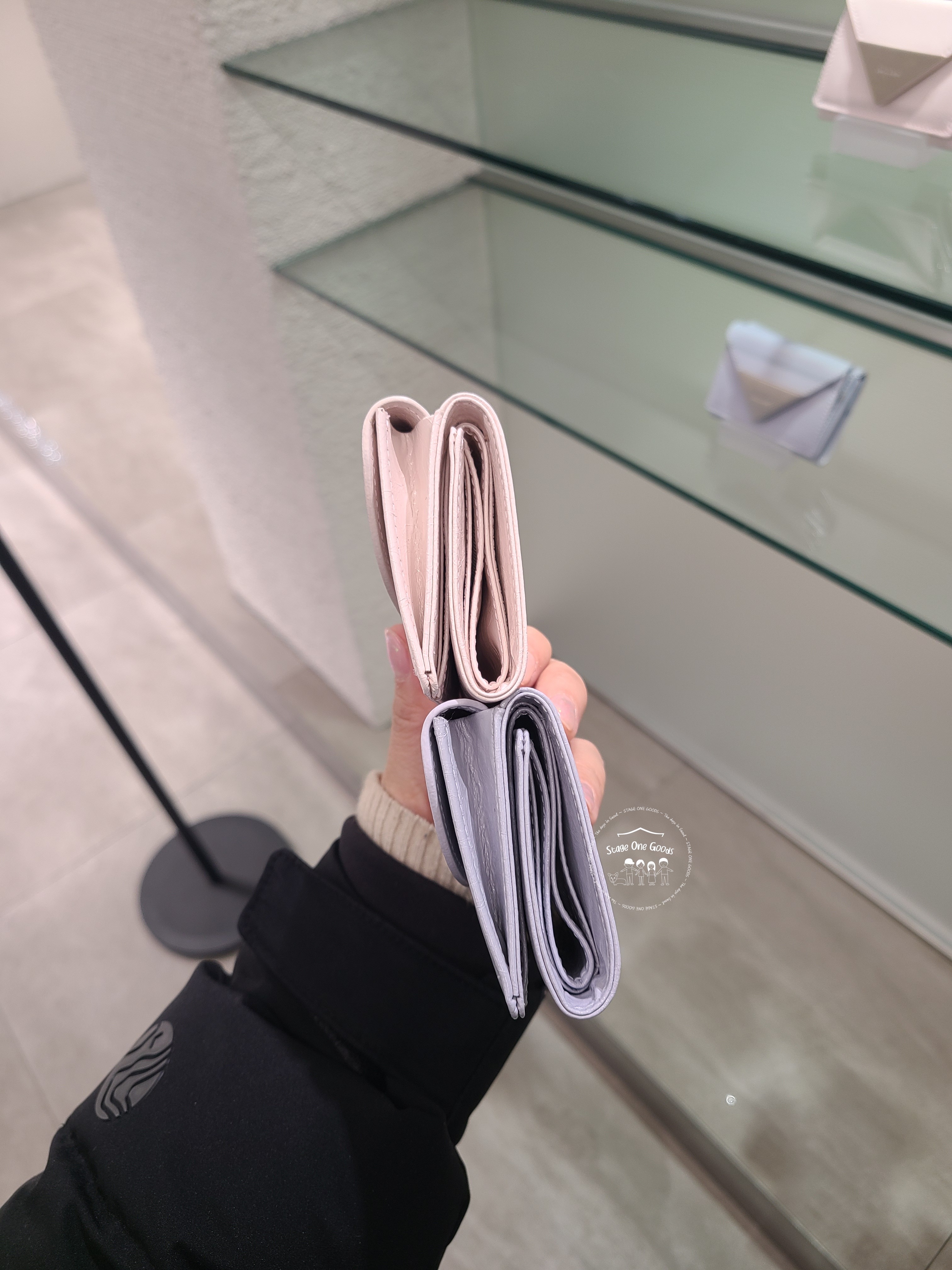 財布・小物その他 FENNEC CRINKLE HALFMOON ACCORDION POCKET SILVER FENNEC CRINKLE HALFMOON MINI WALLET