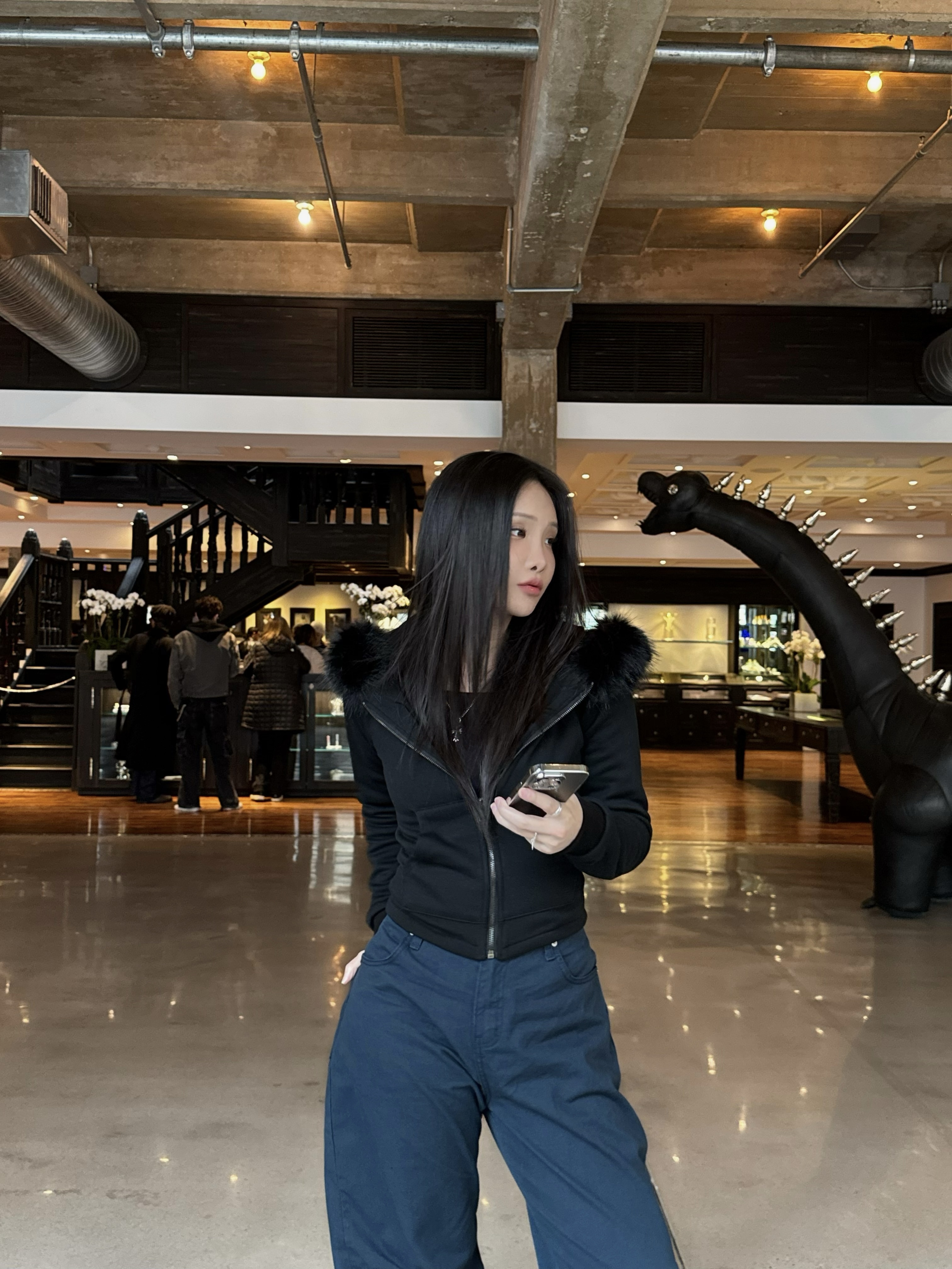 【現貨】M01 推薦!貂毛連帽外套 (黑)