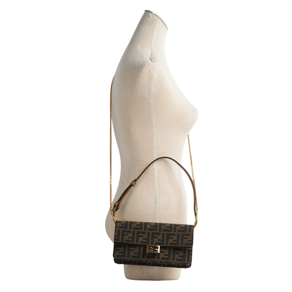 【FENDI】Baguette FF Logo 緹花布二用皮夾式鍊包/WOC(棕色)8M0498 A98P F0A6E