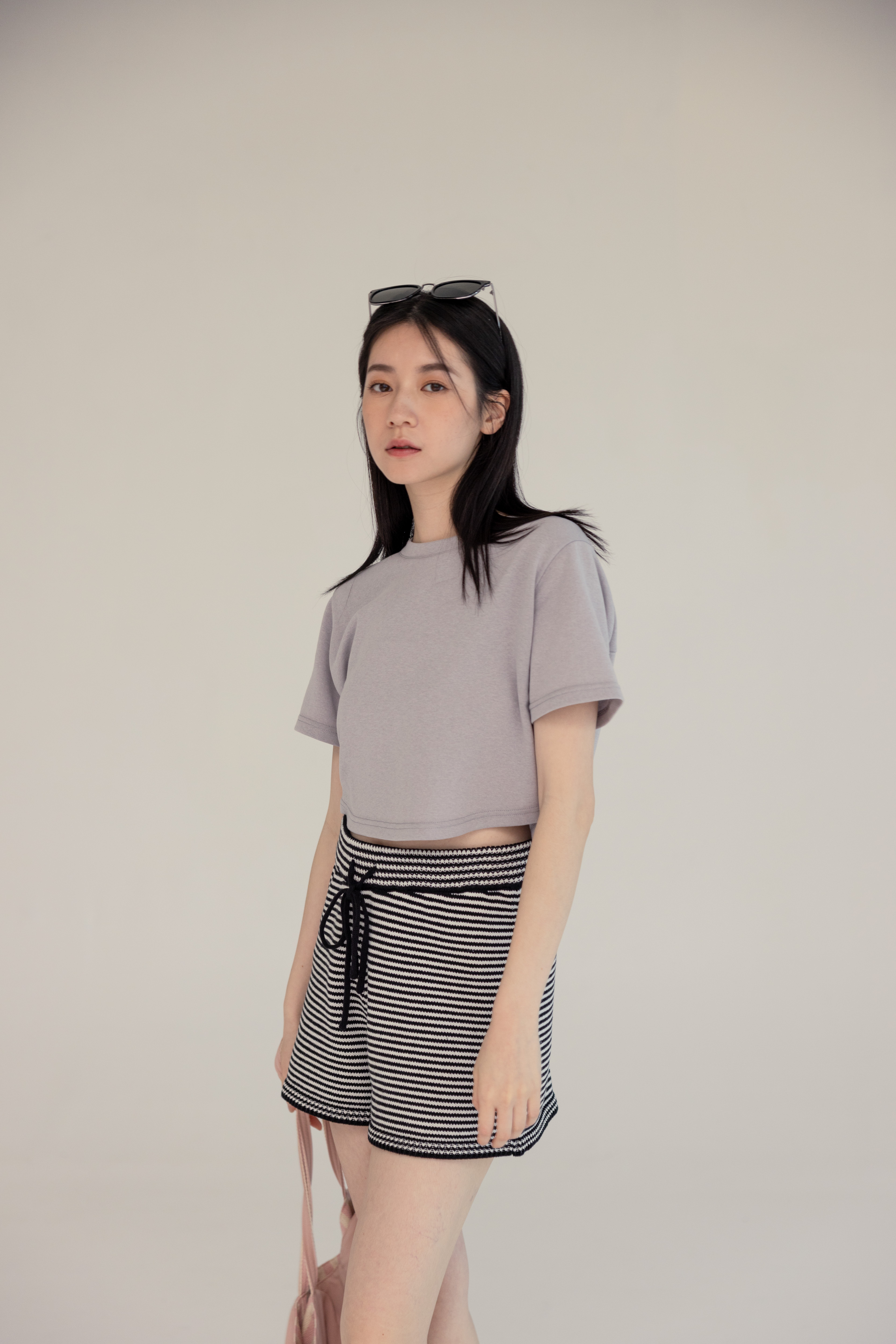 必收圓弧剪裁短T-灰