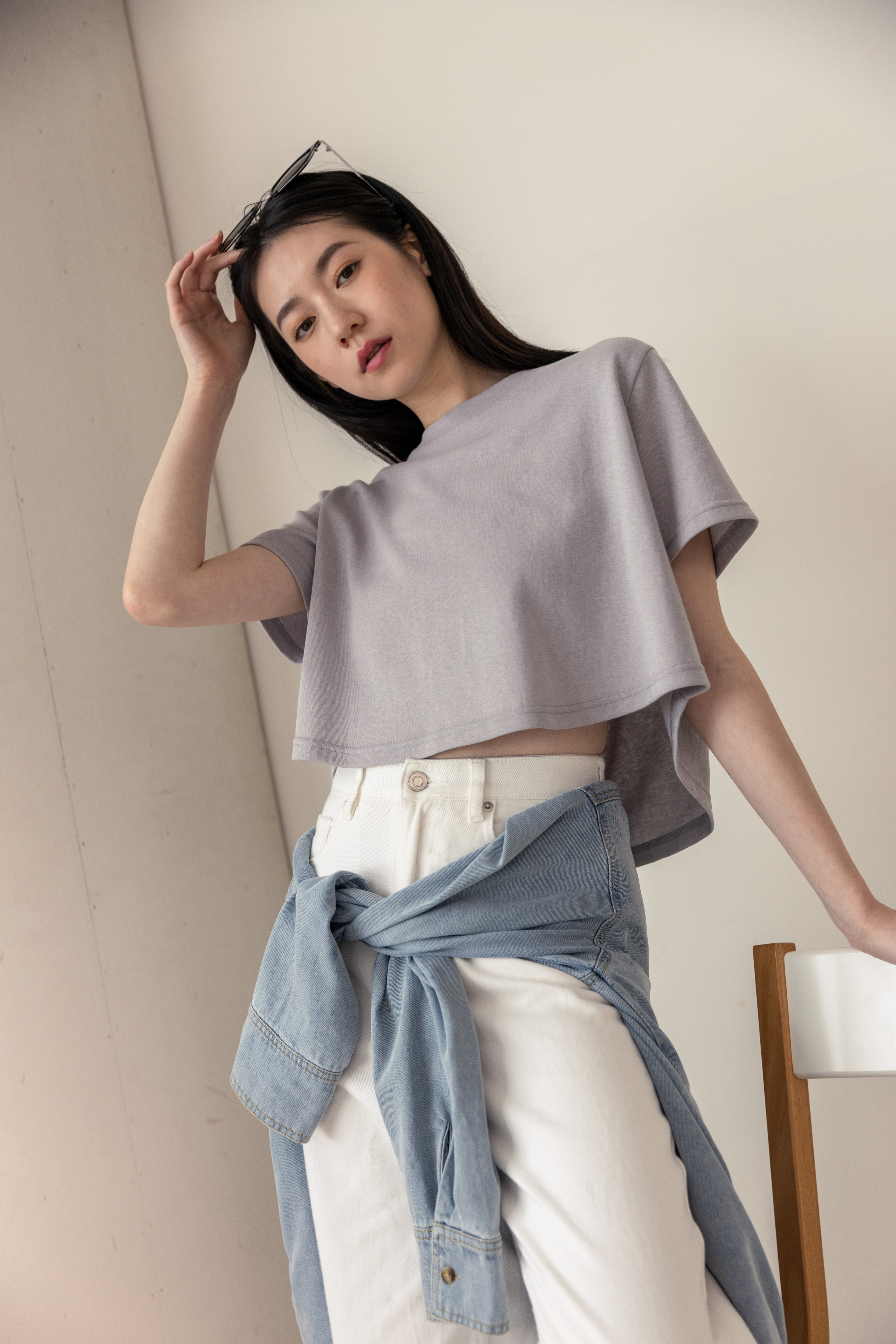 必收圓弧剪裁短T-灰