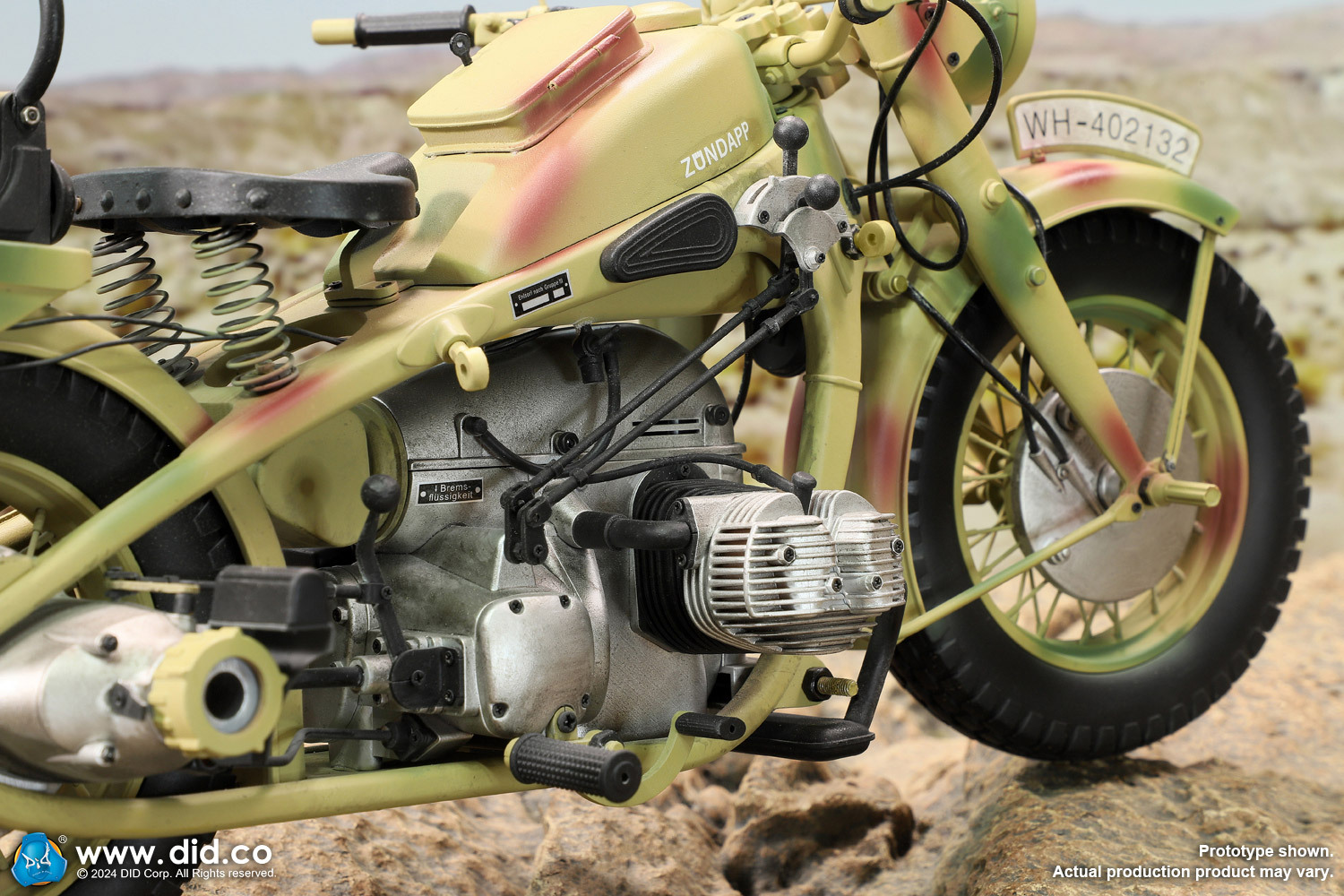 DID E60075C - 1/6 WWII German Zündapp KS 750 Motorcycle with sidecar (Camo)