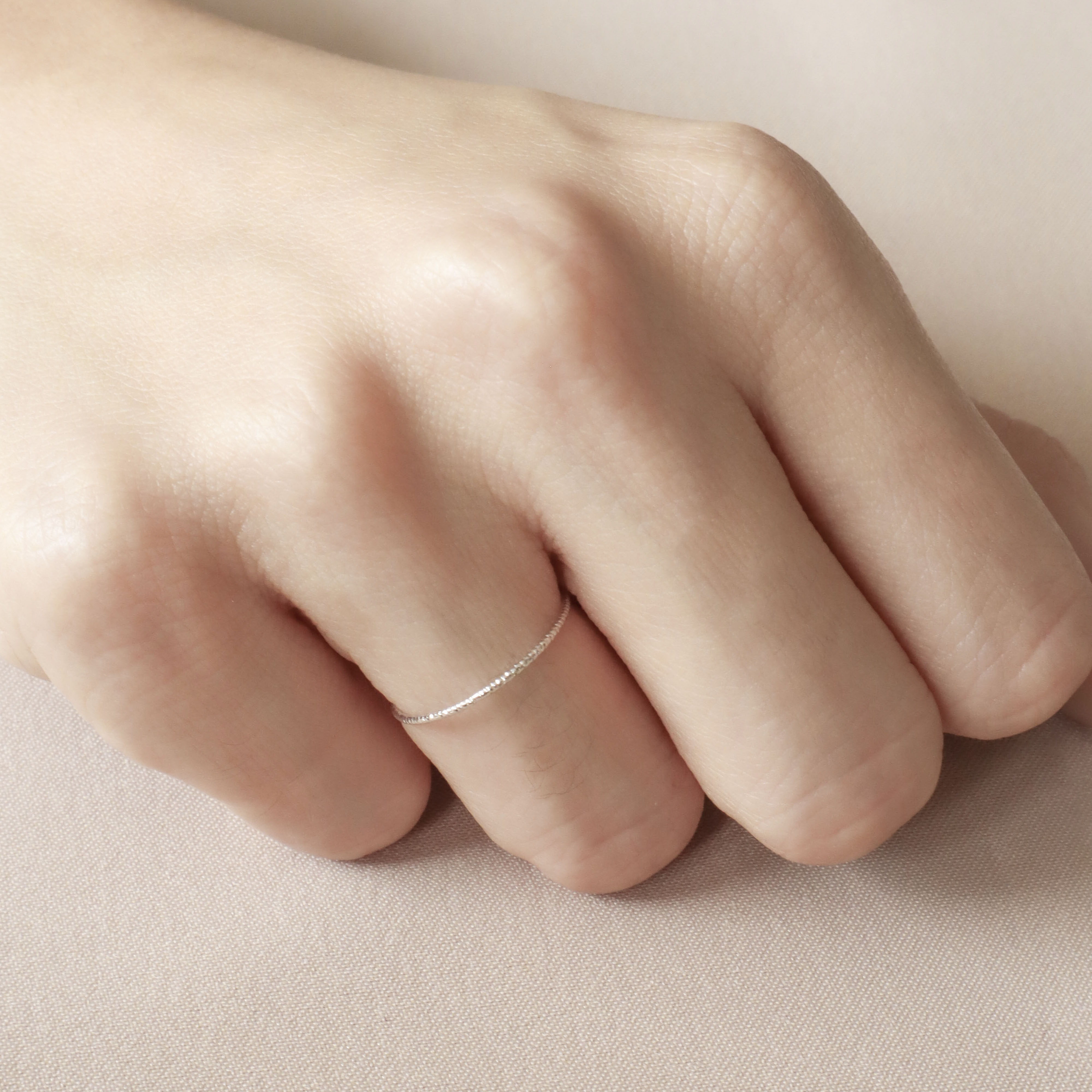 Silver/切割紋理線戒