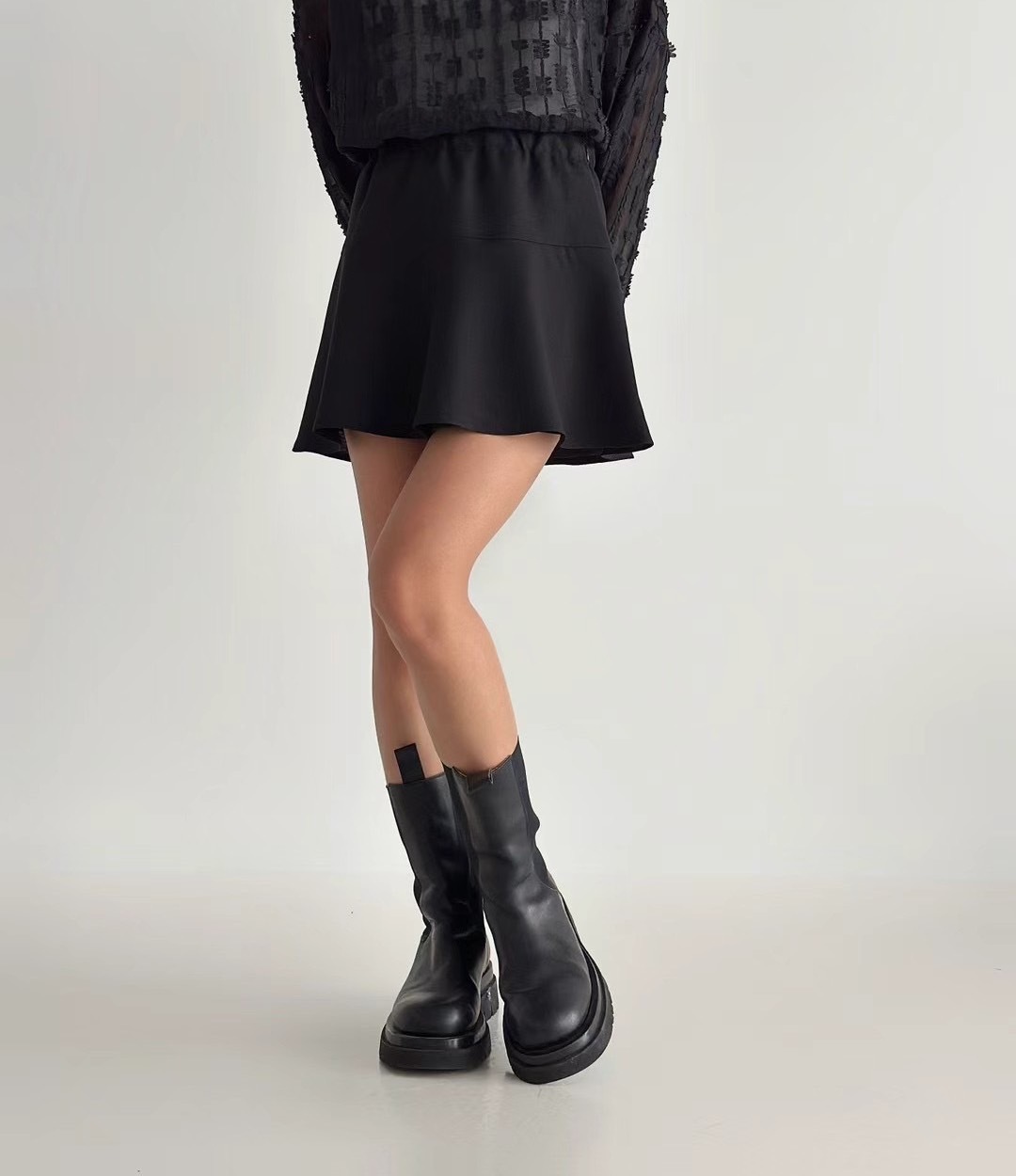 百搭鬆緊腰小短裙