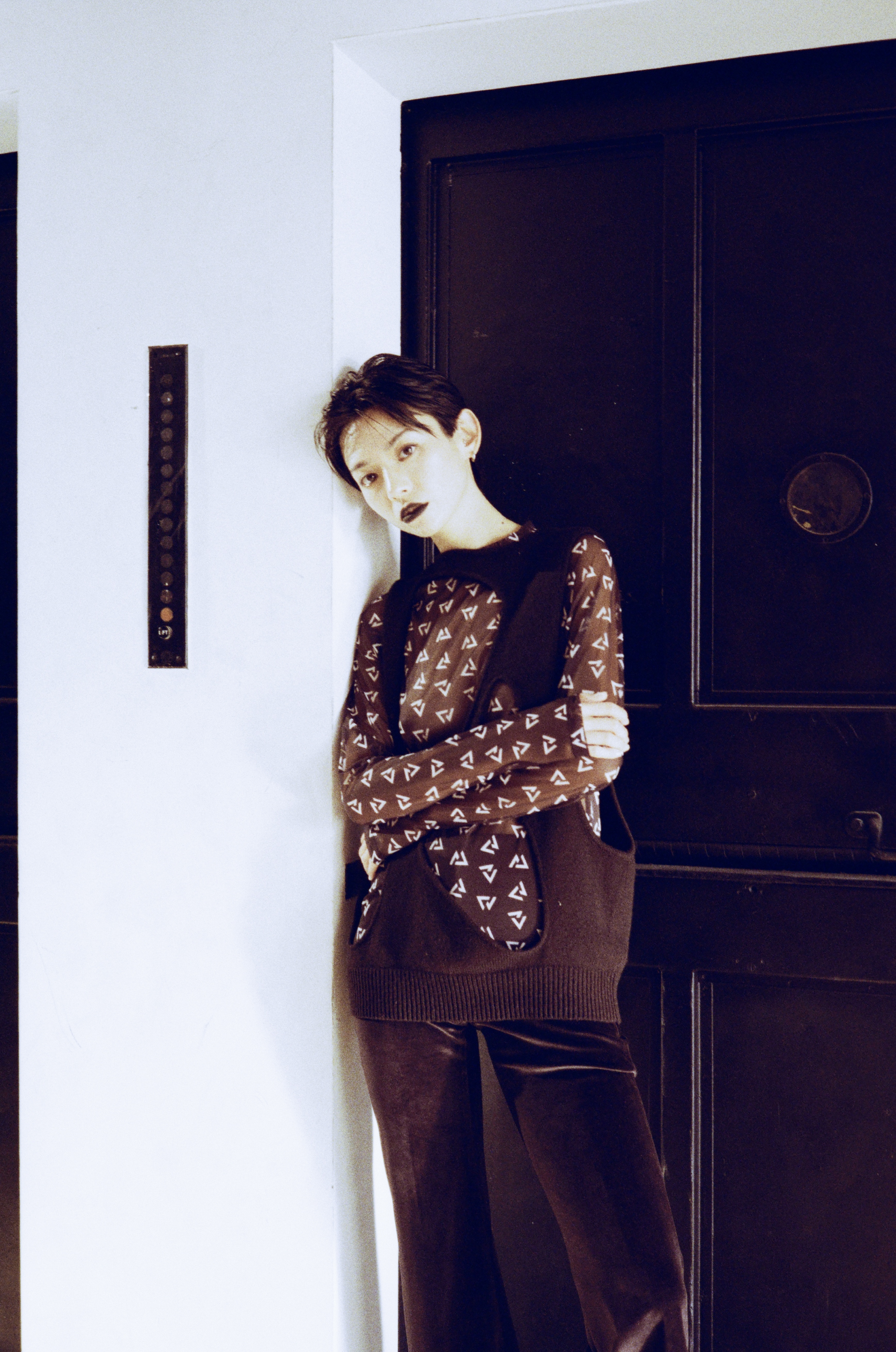 MIIAL ASYMMETRICAL KNITWEAR VEST