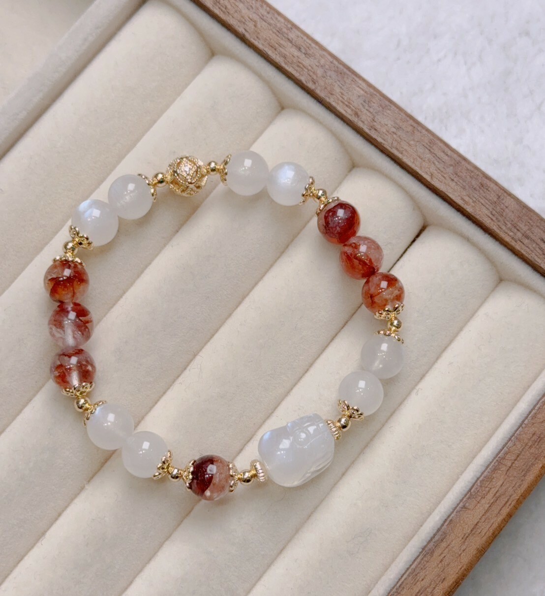 彼岸花開|白月光貔貅/紅膠花手鍊