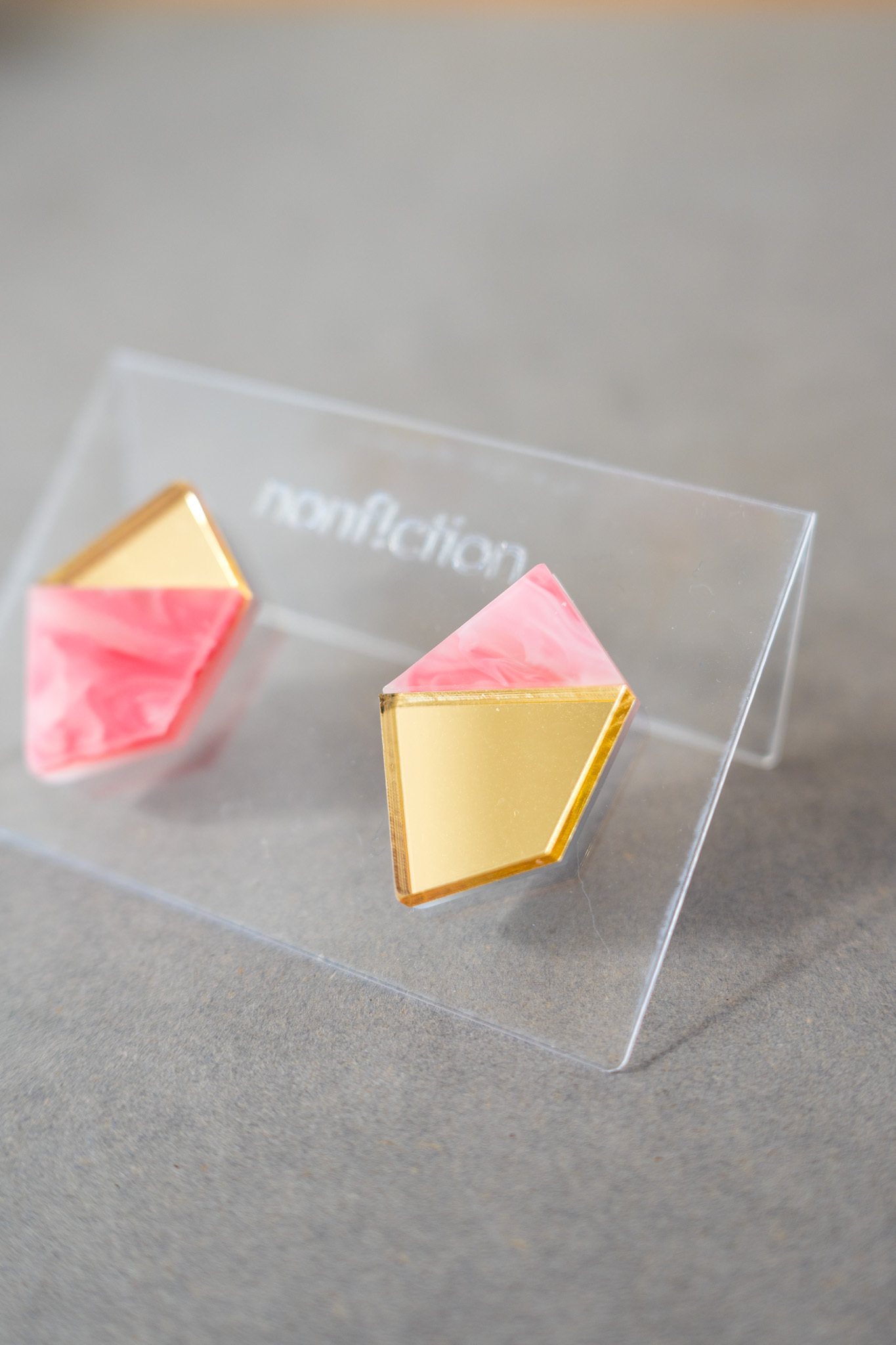 [nonf!ction] GOKAKU | 大理石粉 | 耳針 | NO.59