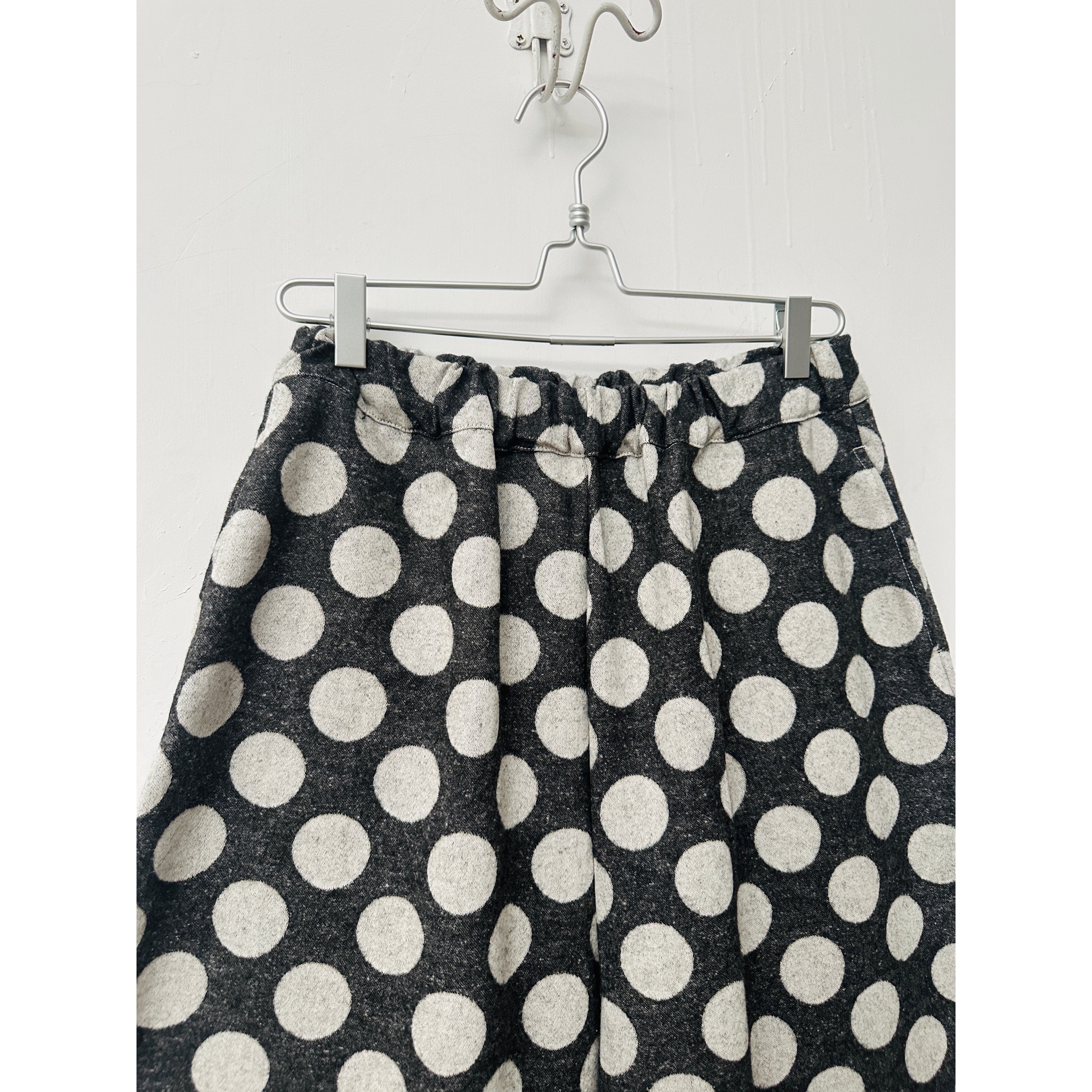 日本製黑色波點闊褲