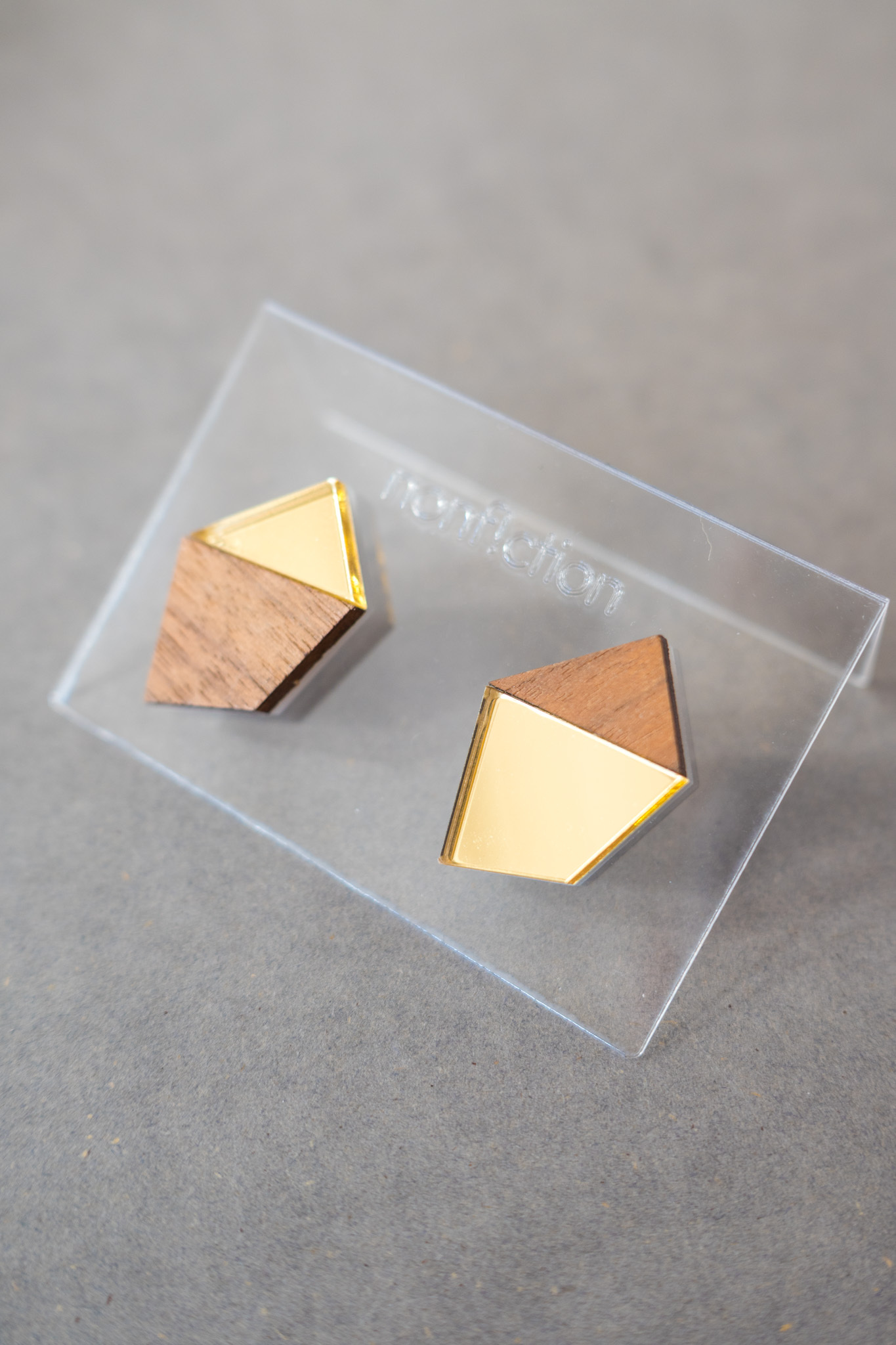 [nonf!ction] GOKAKU | 木紋 | 耳針 | NO.61