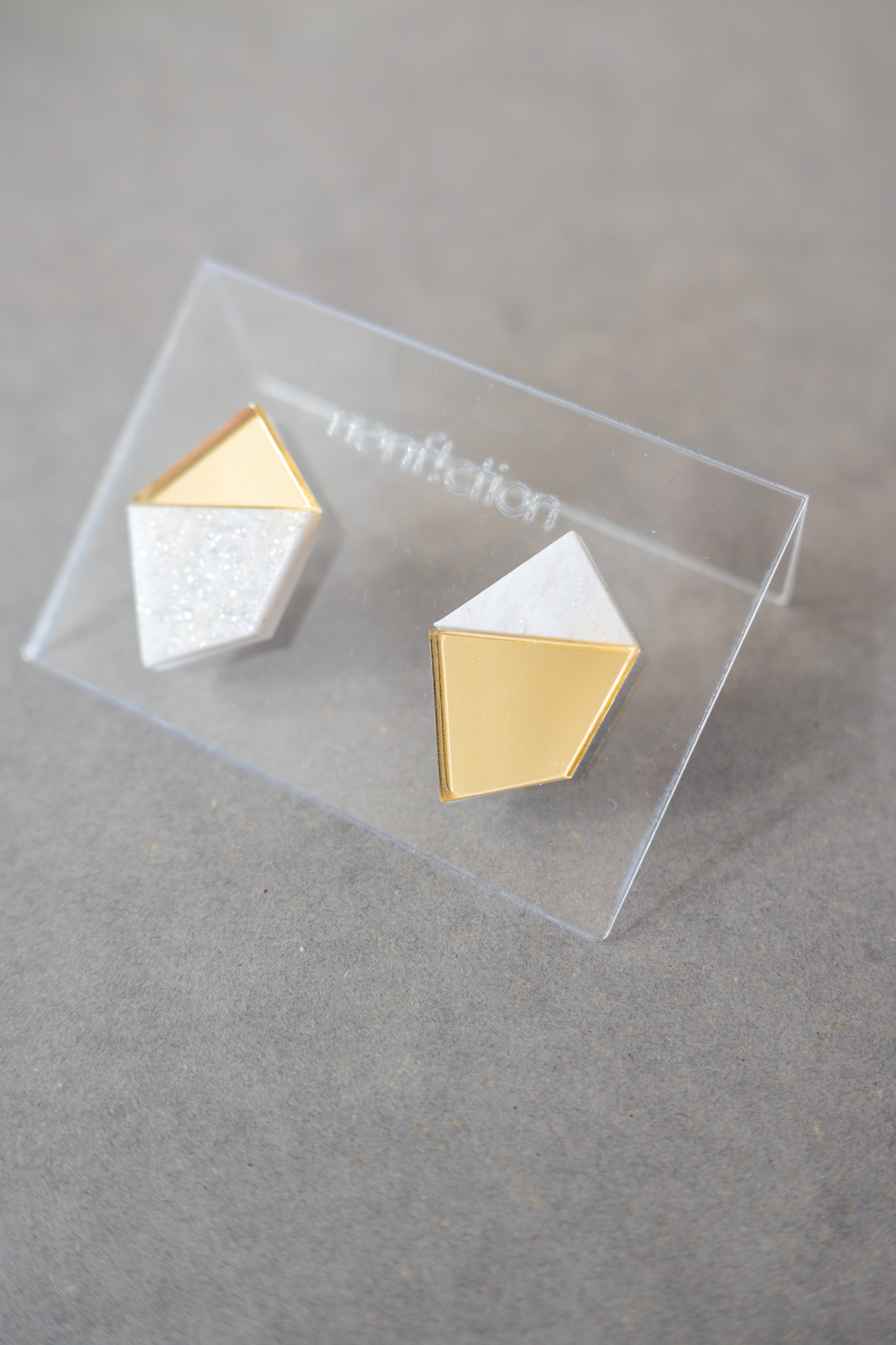 [nonf!ction] GOKAKU | 白色 | 耳針 | NO.62