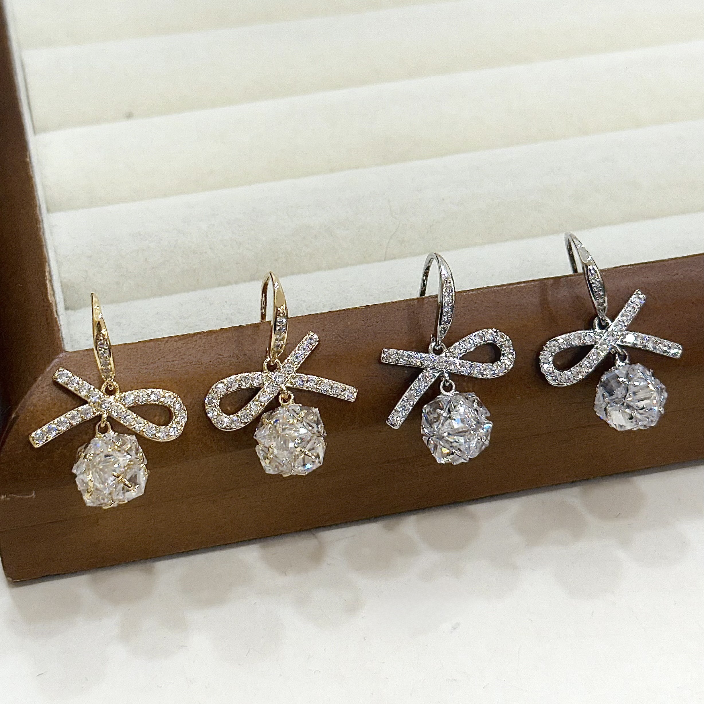 M20滿鑽蝴蝶結鑽球垂吊