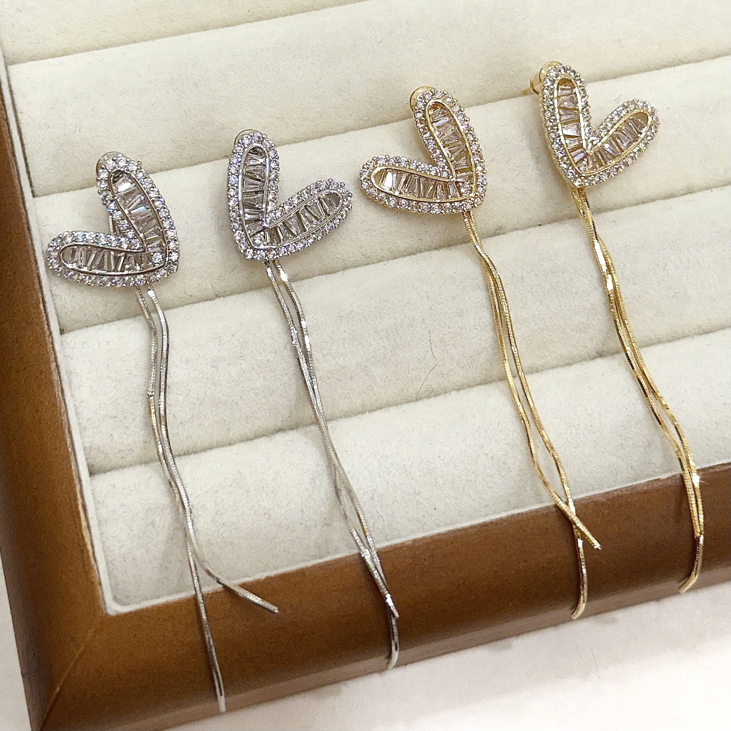 M33鋯石愛心流蘇前後扣垂吊