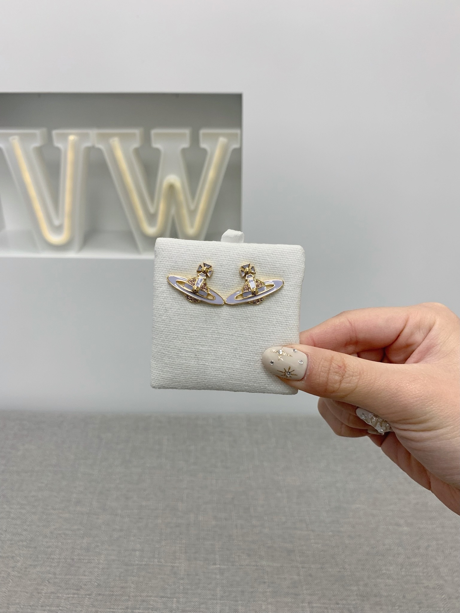 Outlet Vivienne Westwood Neil Mini Bas Relidf Earrings