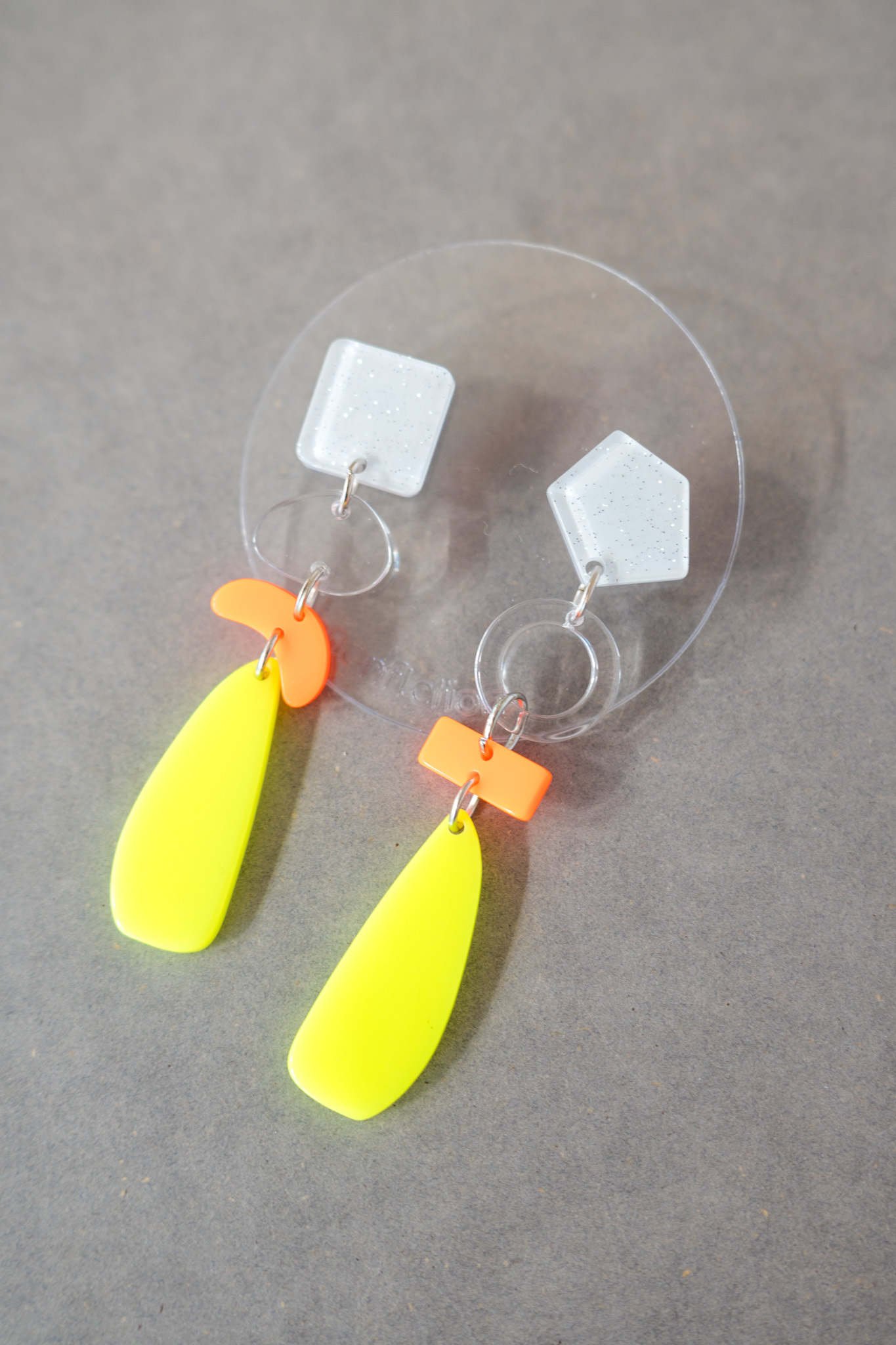 [nonf!ction] IROIRO | 螢光黃 | 耳針 | NO.71